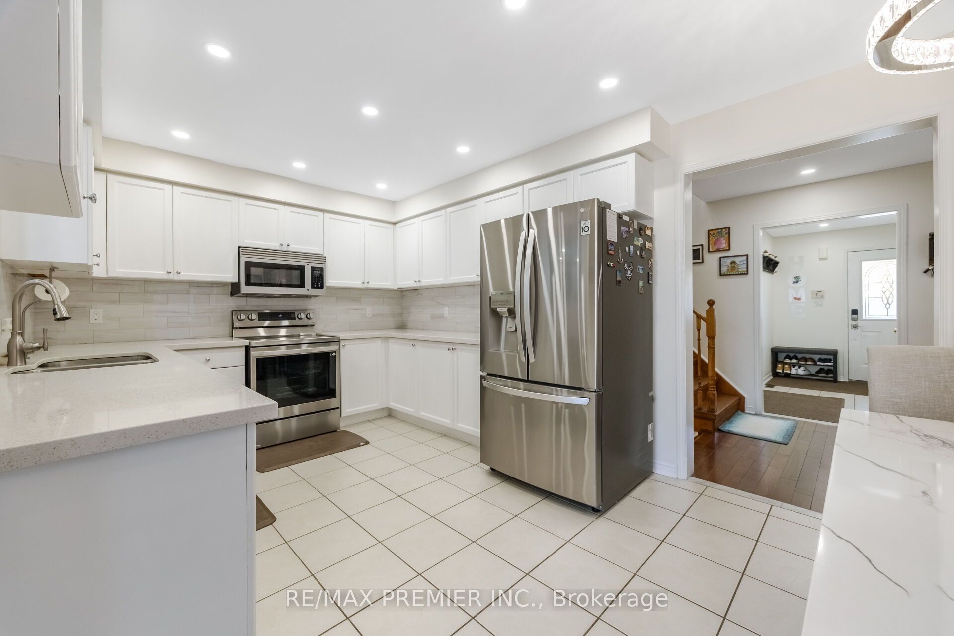 1268 Newell Street Property Photo 7