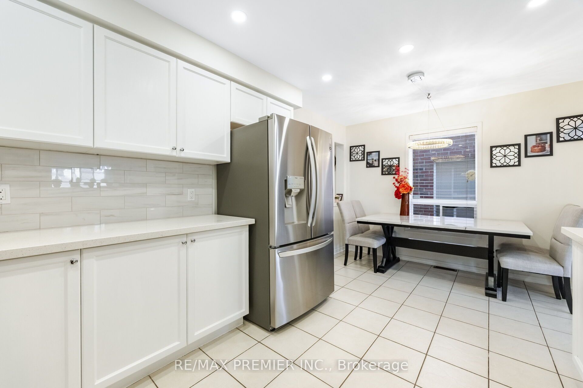 1268 Newell Street Property Photo 11
