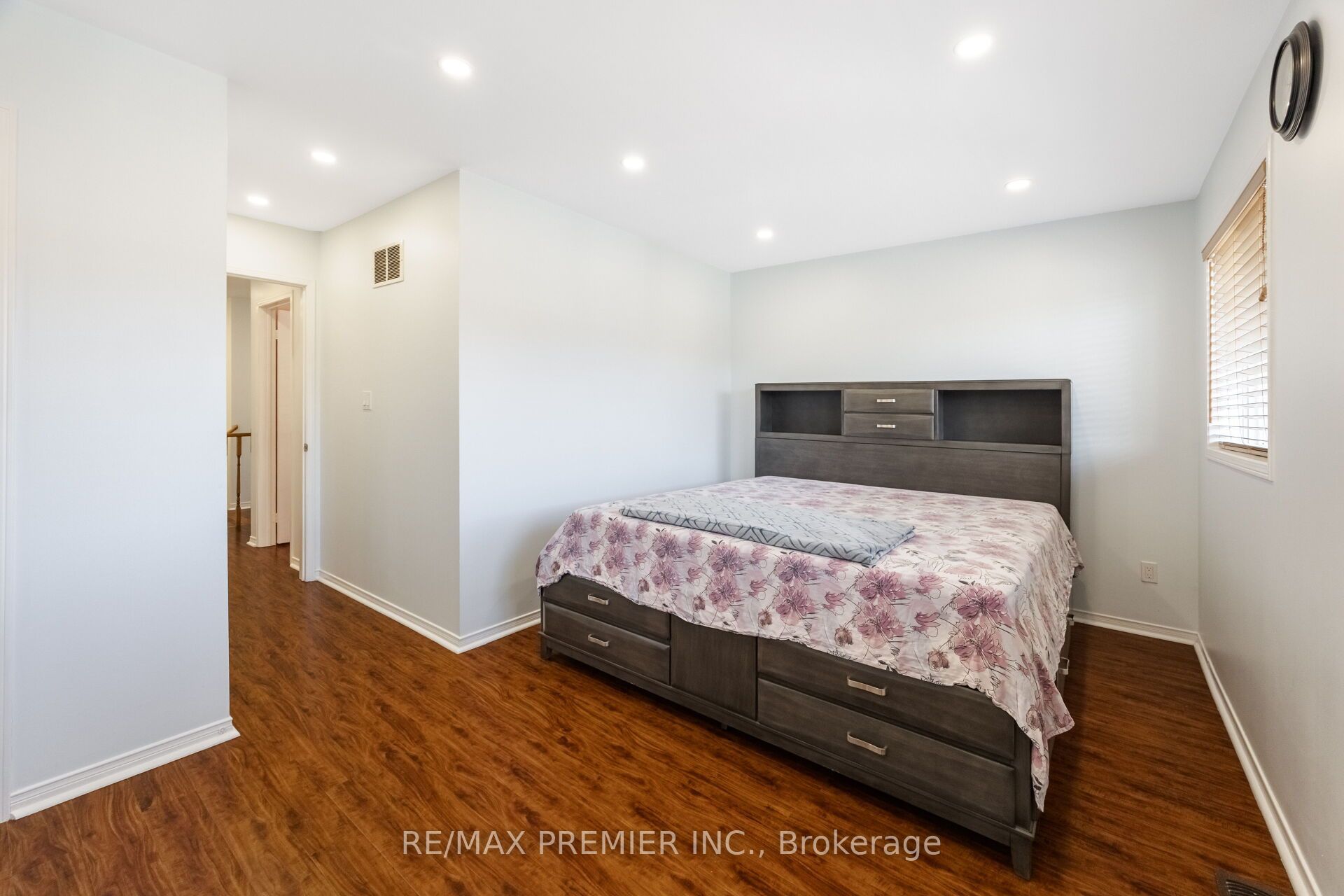 1268 Newell Street Property Photo 22