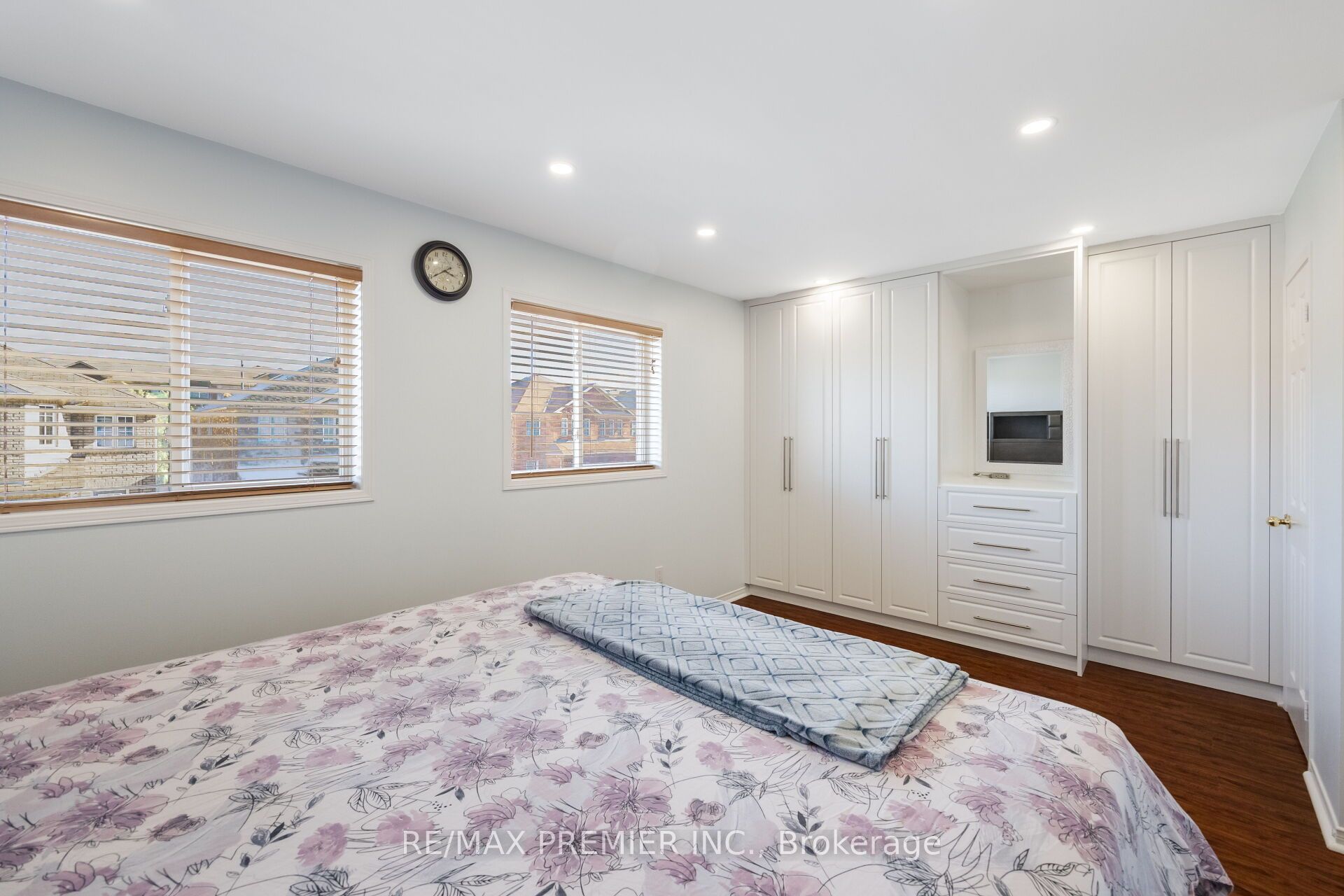 1268 Newell Street Property Photo 24