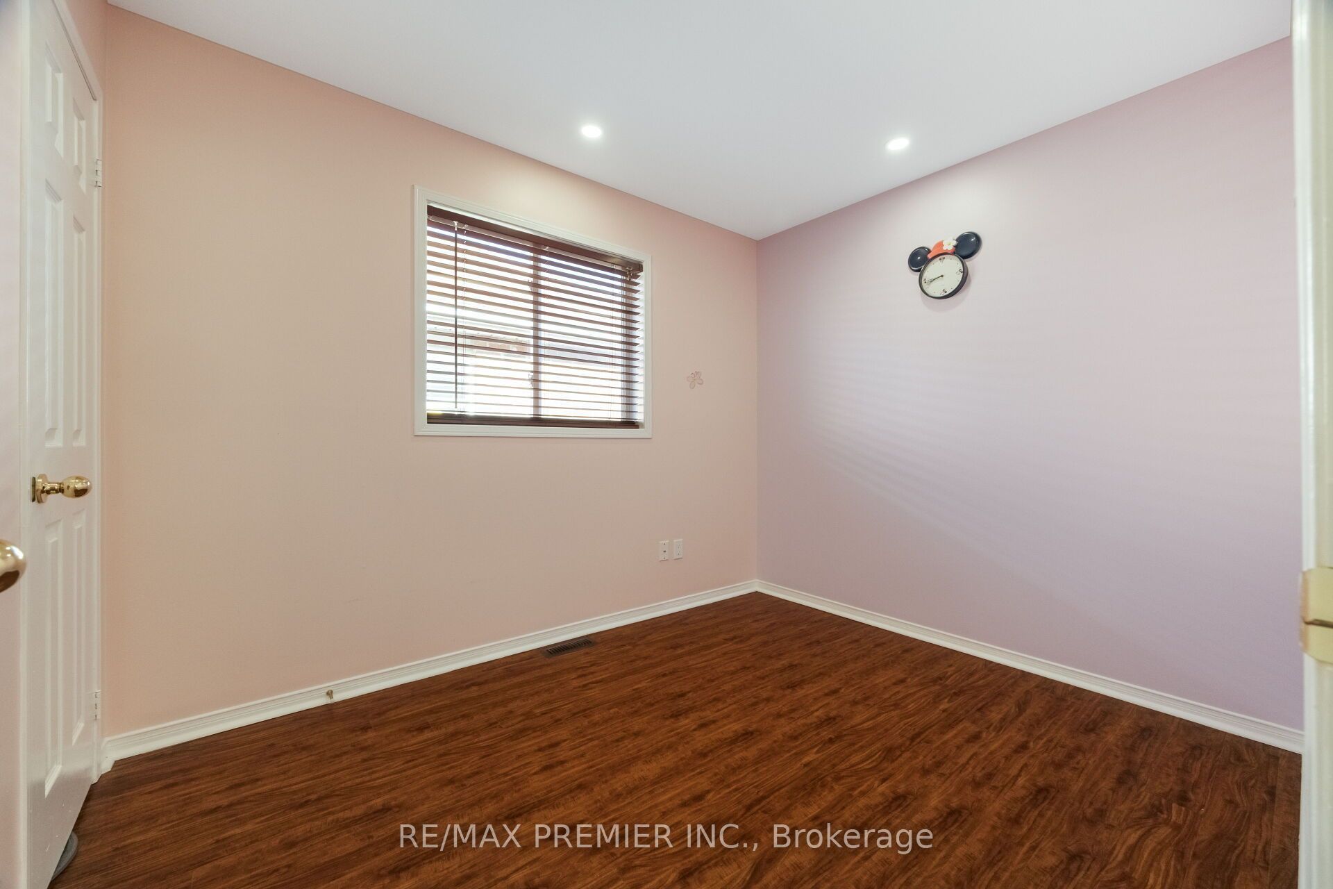 1268 Newell Street Property Photo 31