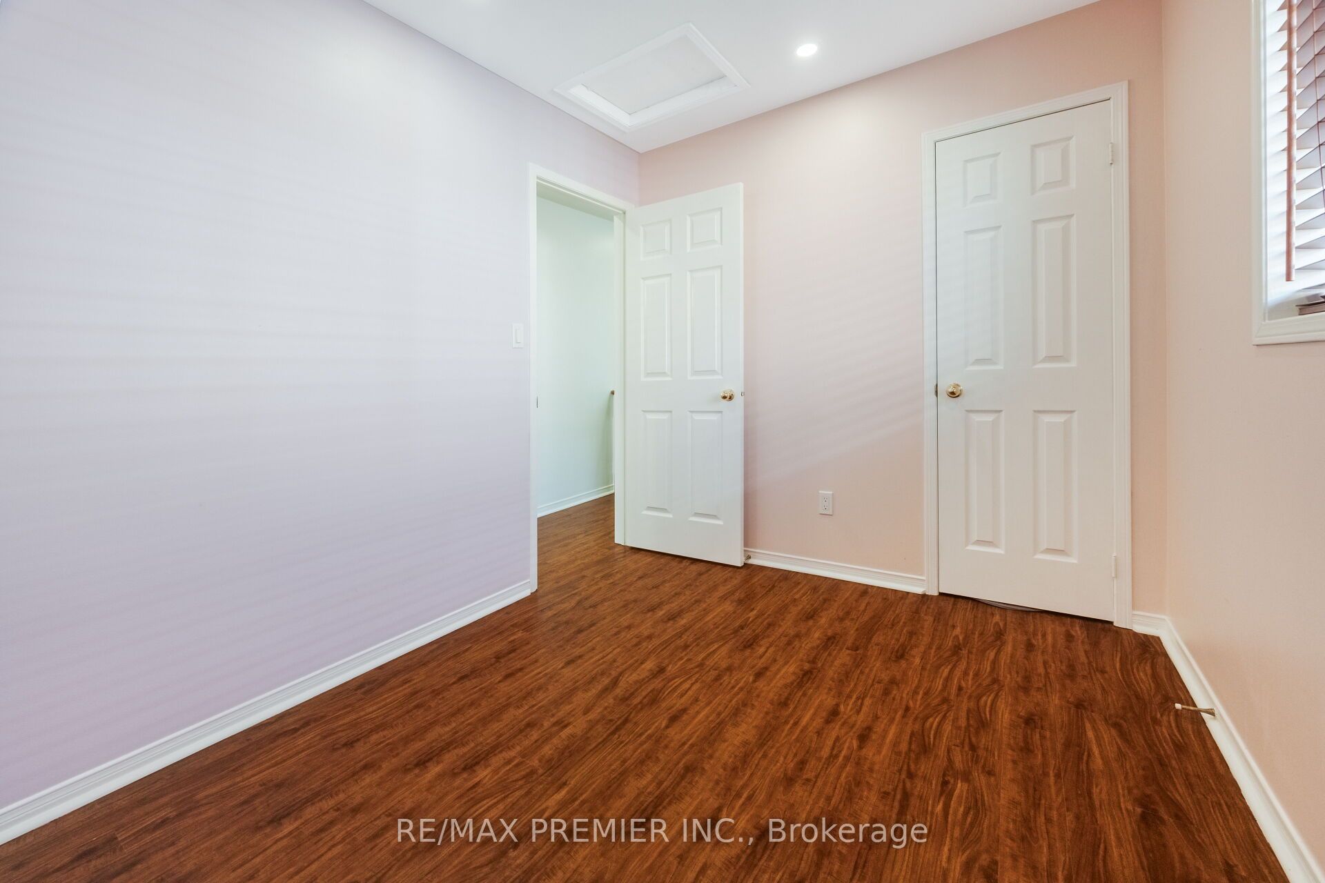 1268 Newell Street Property Photo 33