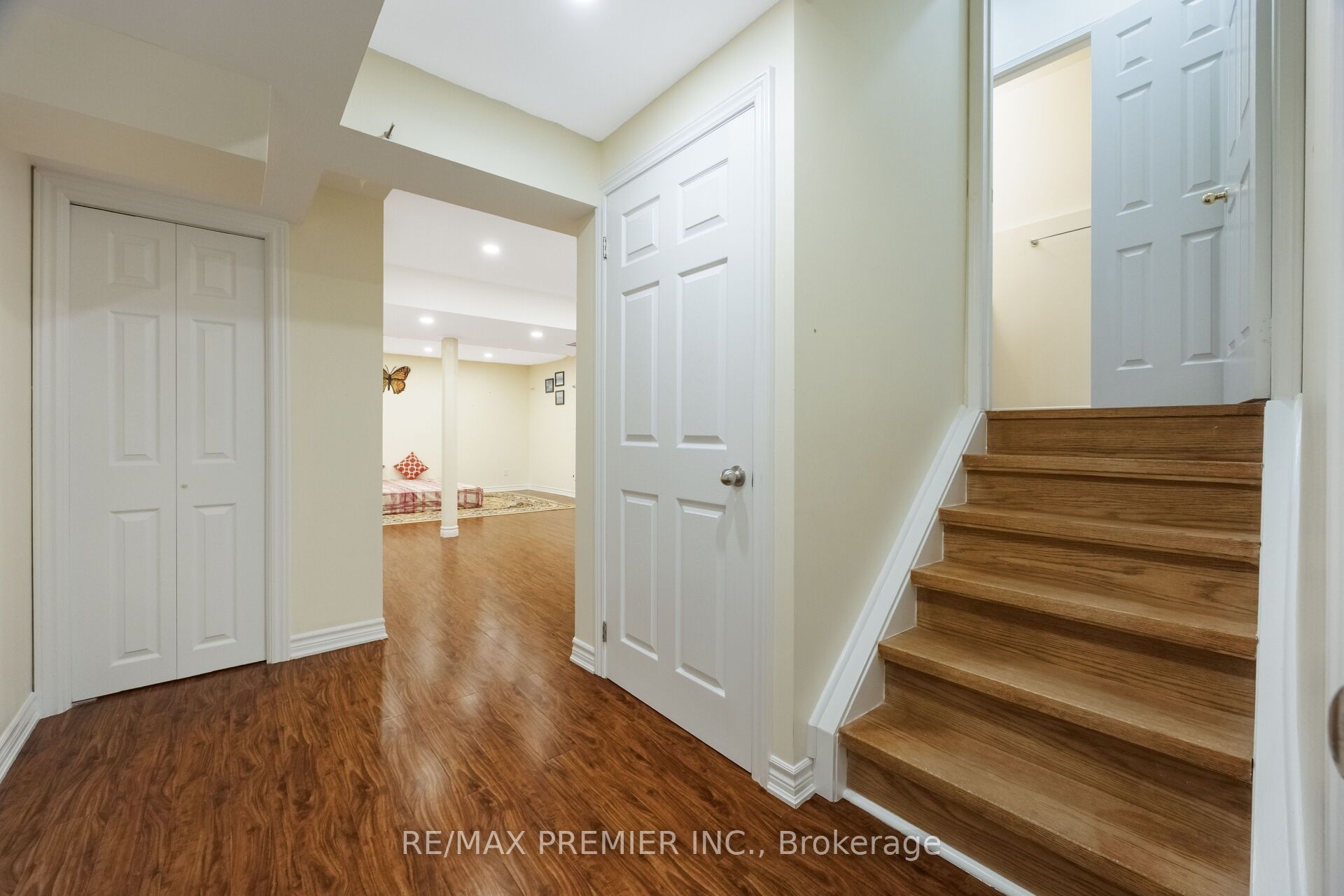 1268 Newell Street Property Photo 47