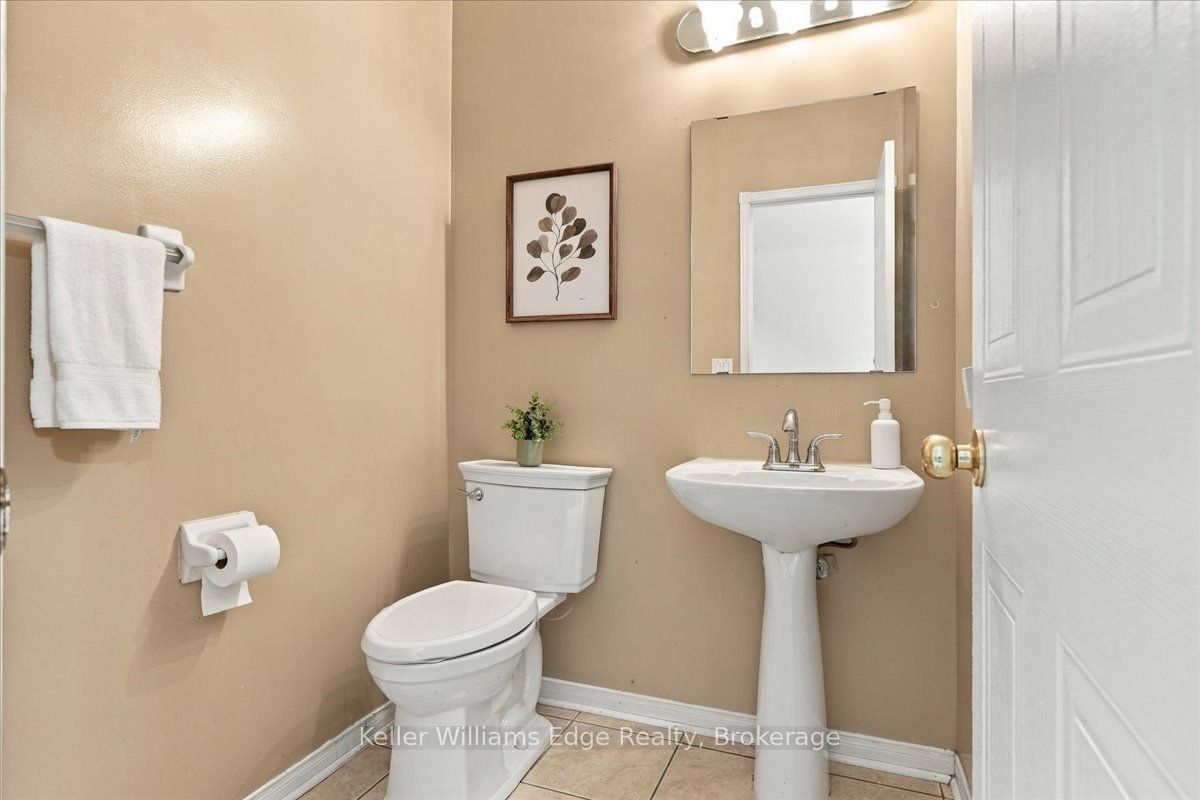 671 Twain Avenue Property Photo 8