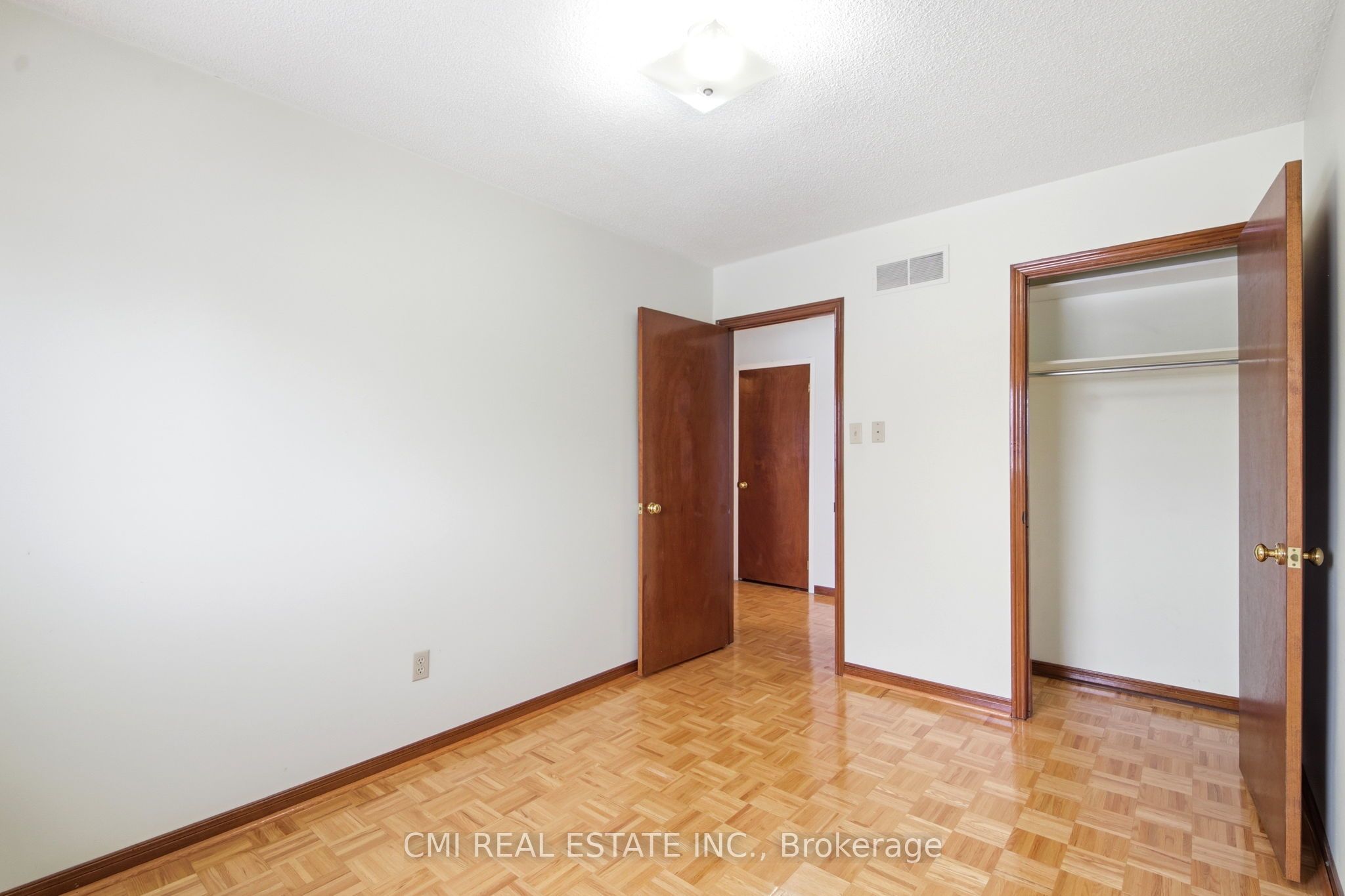 3 Forest Point Drive Property Photo 21