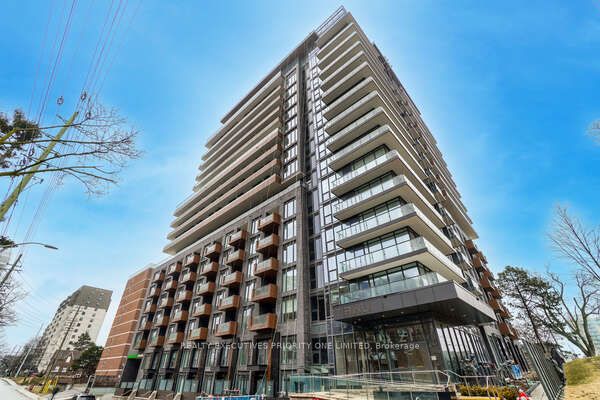 21 Park Street E 601 Property Photo 2