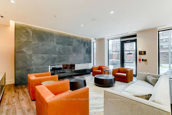 21 Park Street E 601 Property Photo 14