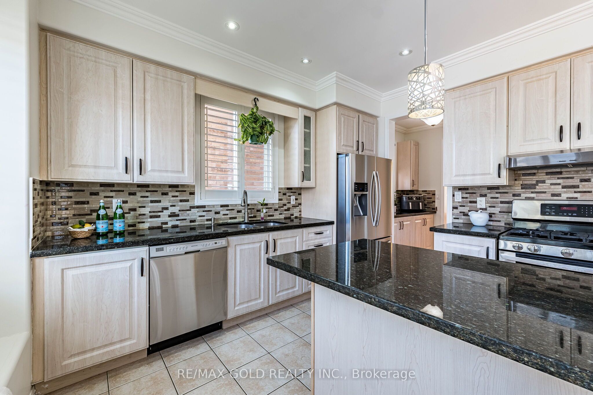 21 Mistybrook Crescent Property Photo 13