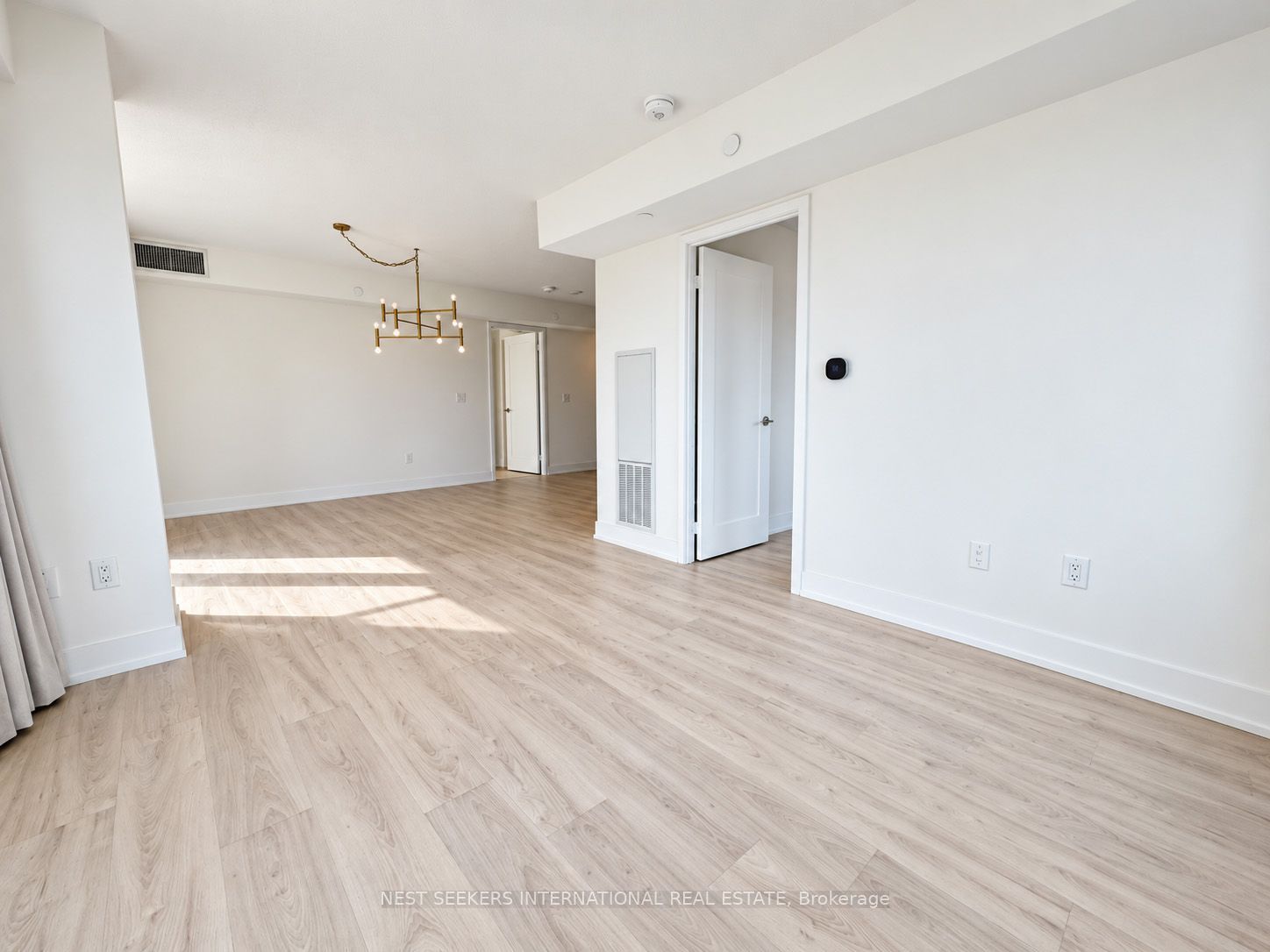 10 Eva Road 508 Property Photo 8