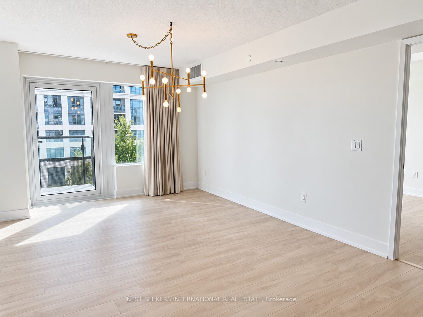10 Eva Road 508 Property Photo 11