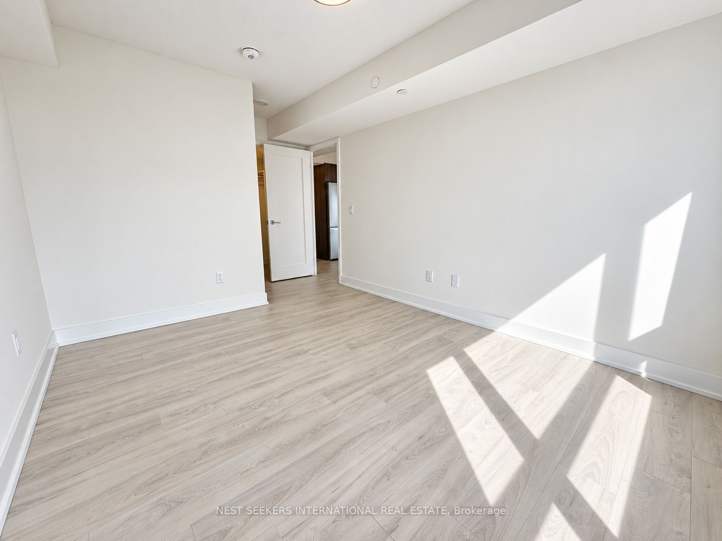 10 Eva Road 508 Property Photo 16