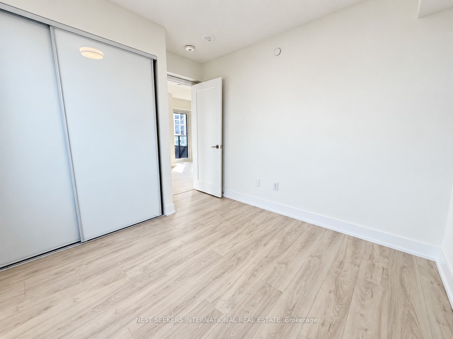 10 Eva Road 508 Property Photo 18