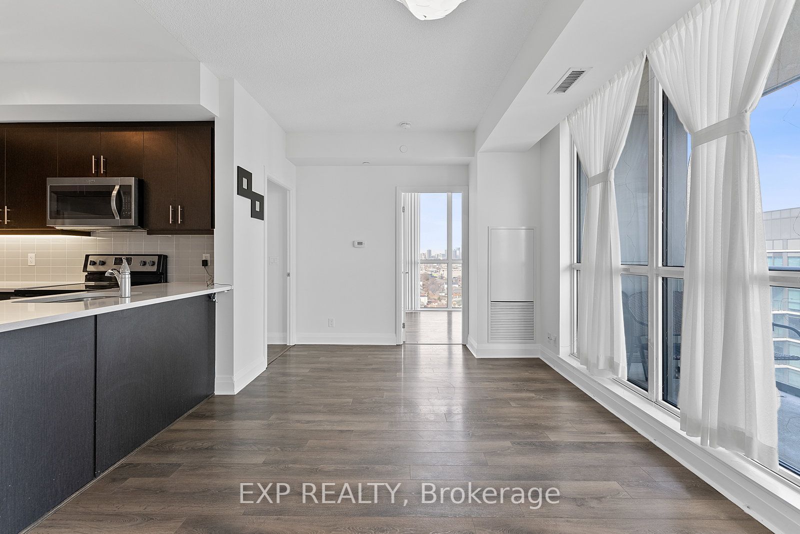 15 Zorra Street 1202 Property Photo 9