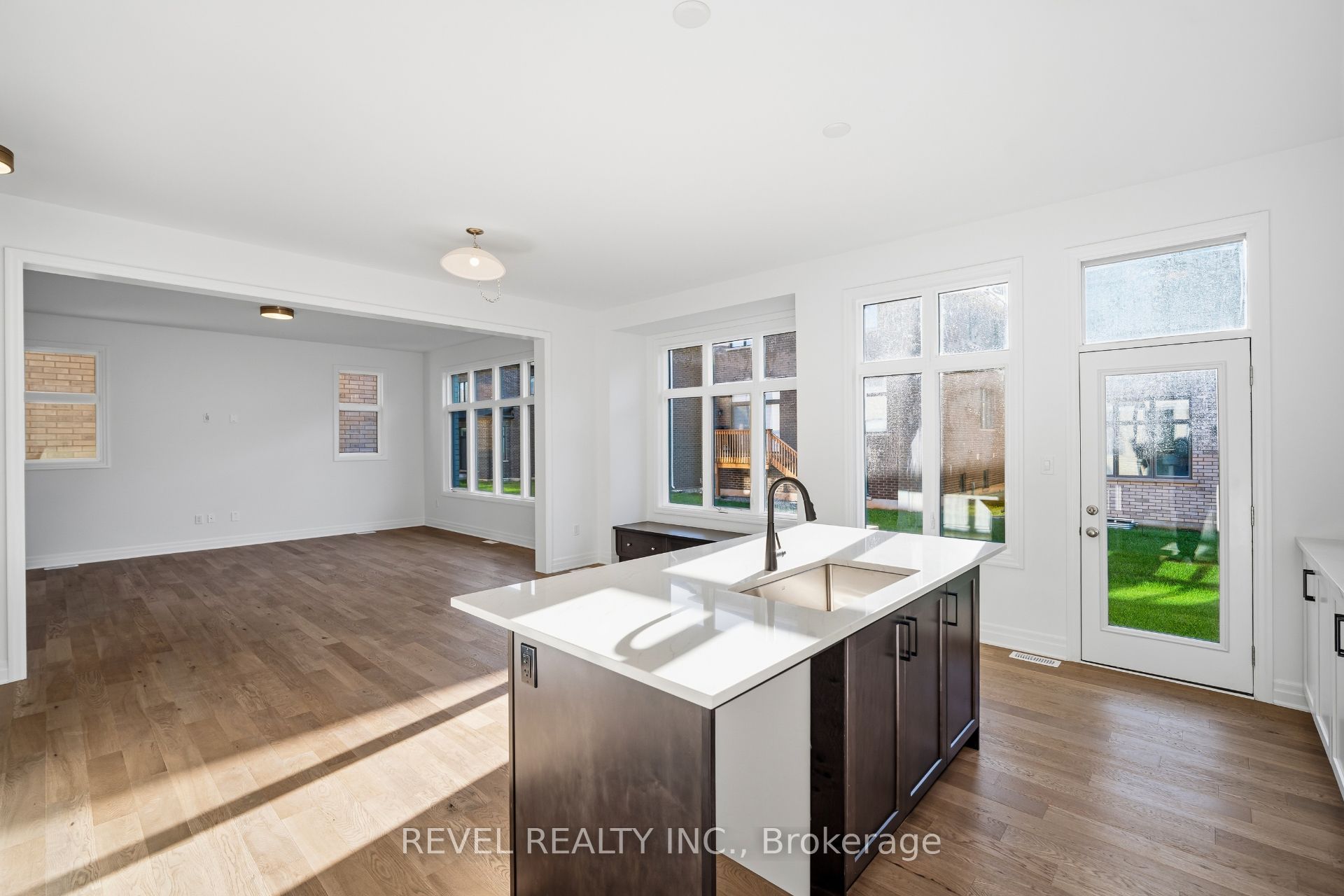 1154 Maverick Way Property Photo 18
