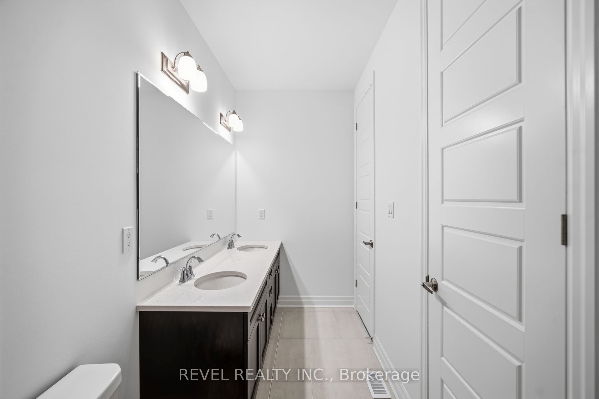 1154 Maverick Way Property Photo 35