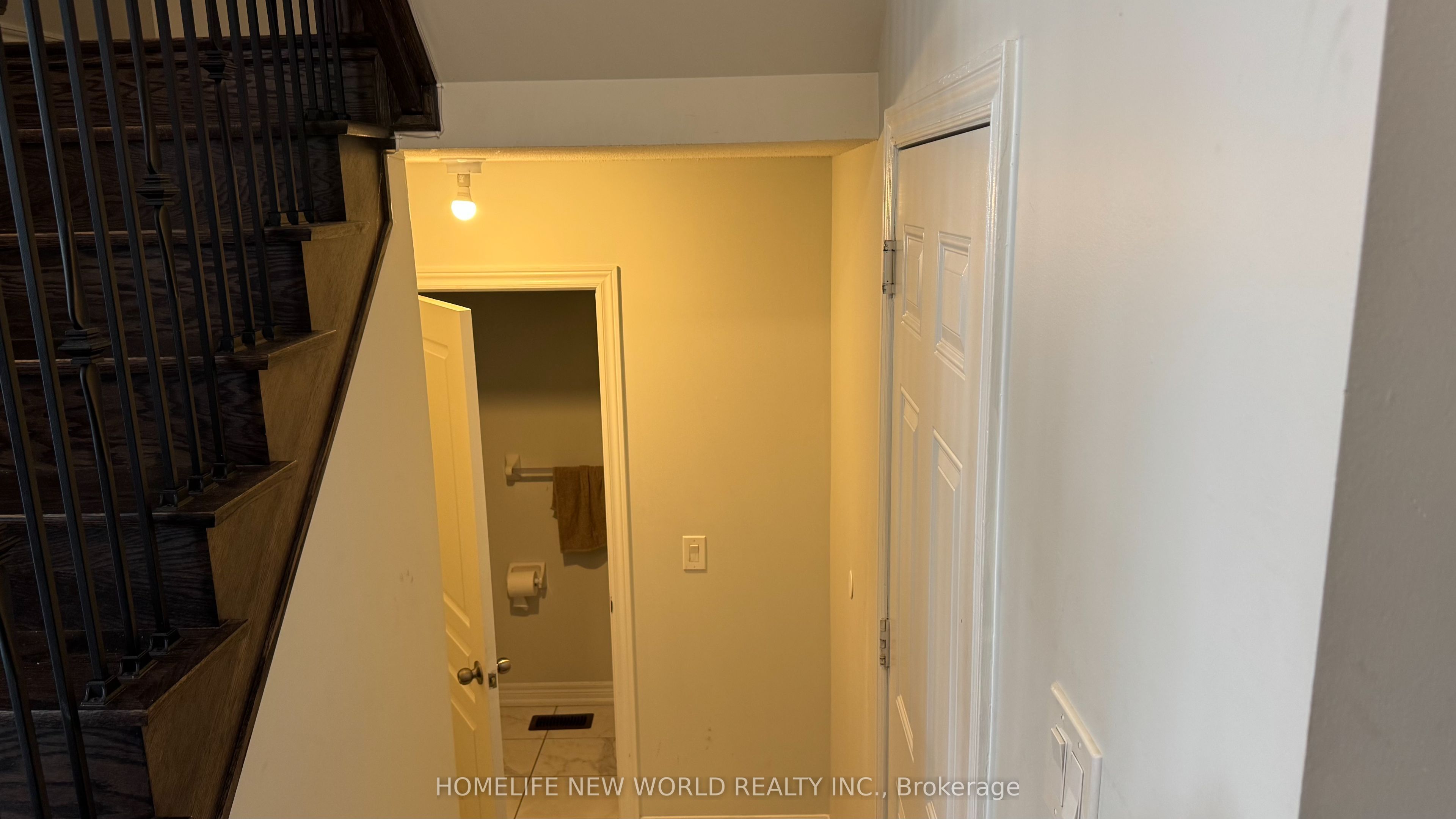 15 Grove End Way Property Photo 18