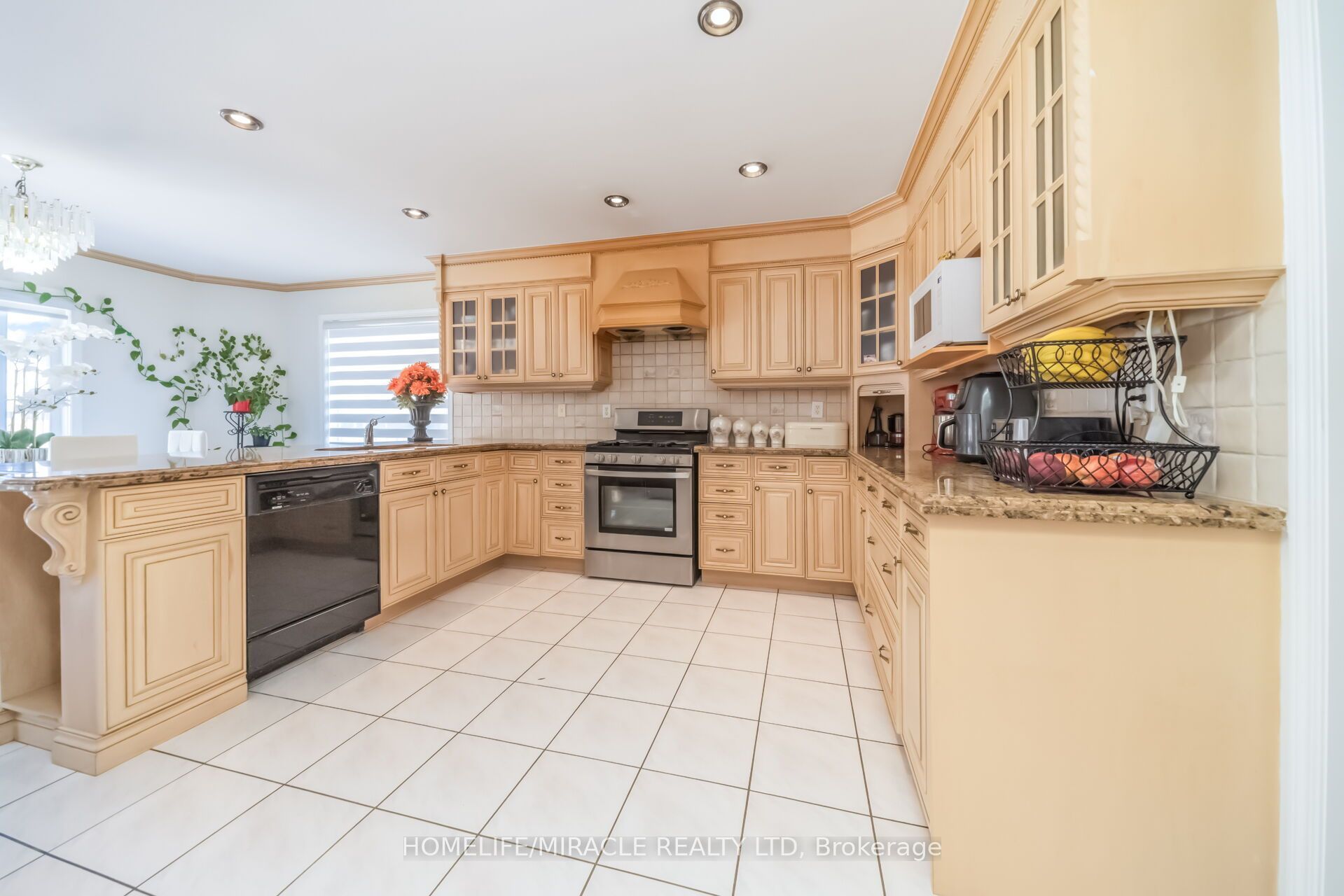 32 Gold Tree Street Property Photo 8