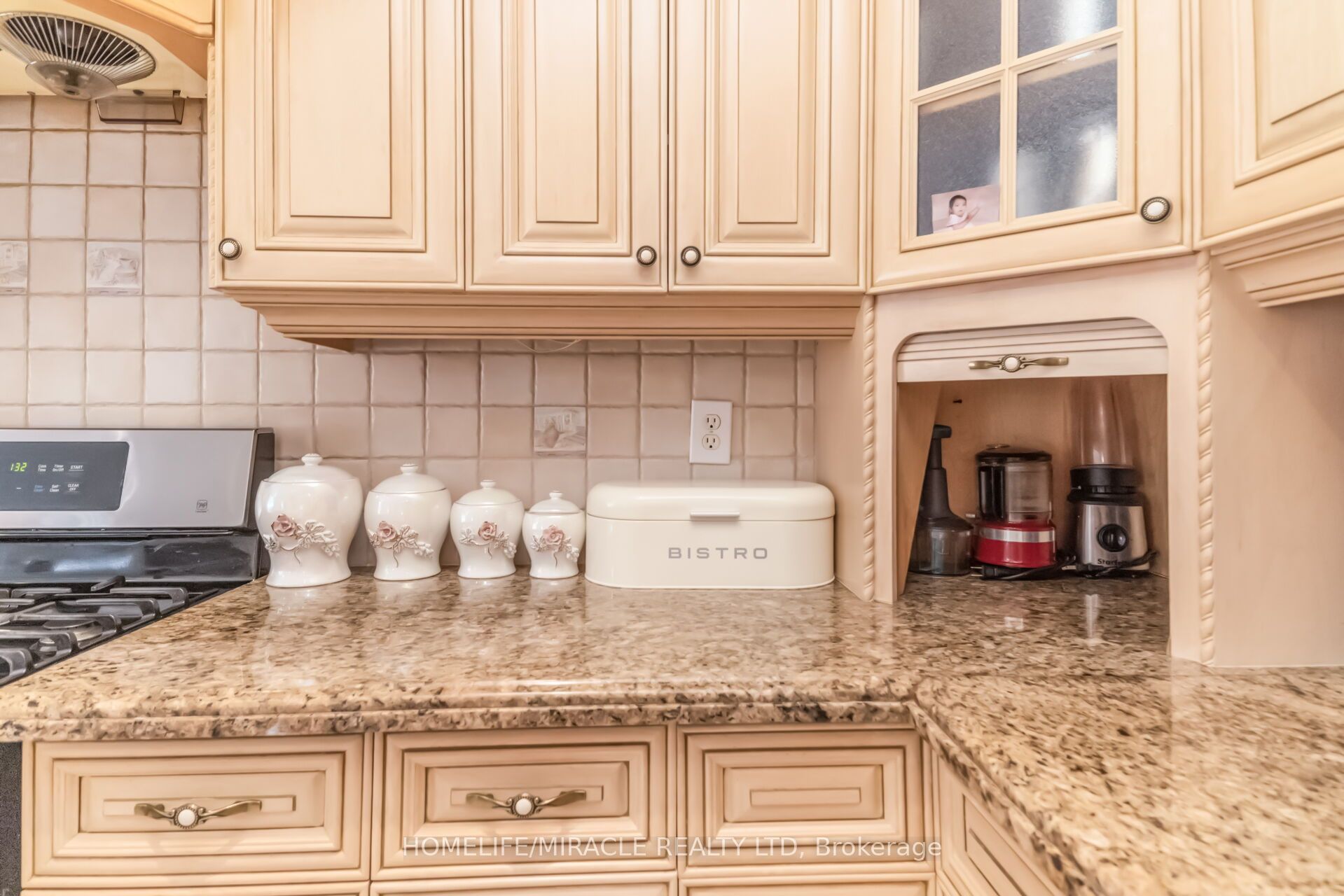 32 Gold Tree Street Property Photo 10