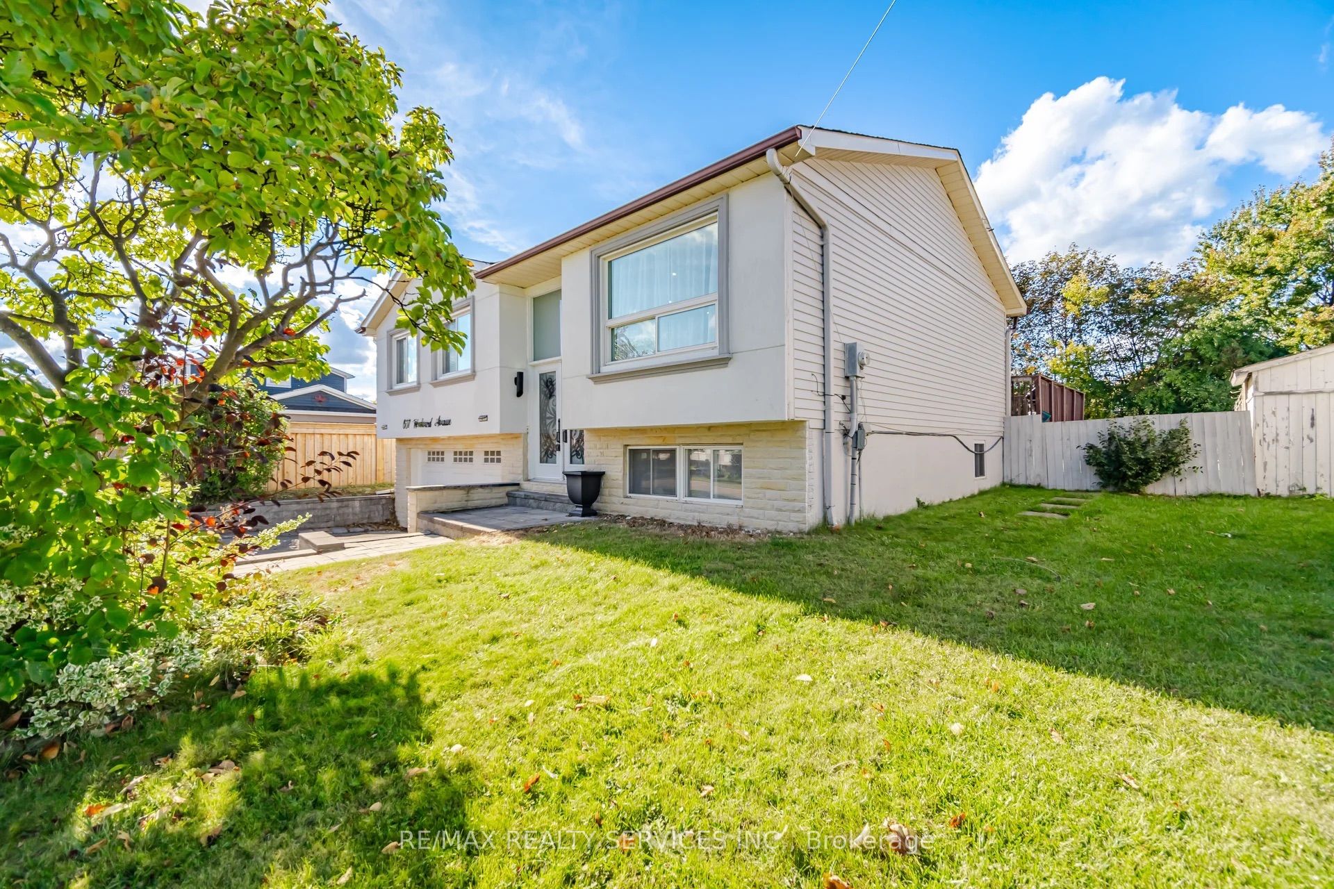607 Woodward Avenue Property Photo 4