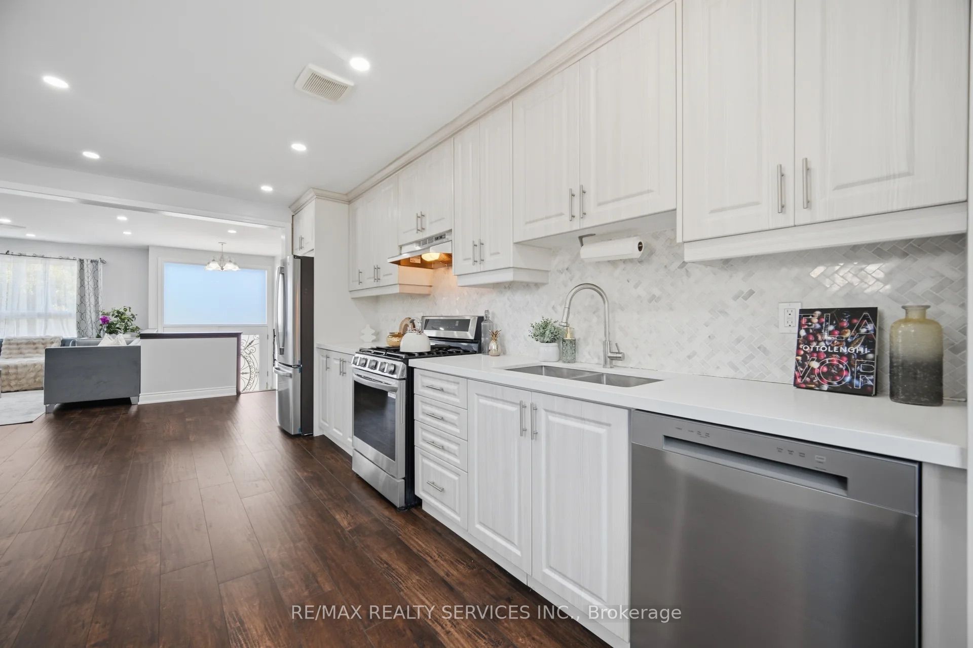 607 Woodward Avenue Property Photo 16