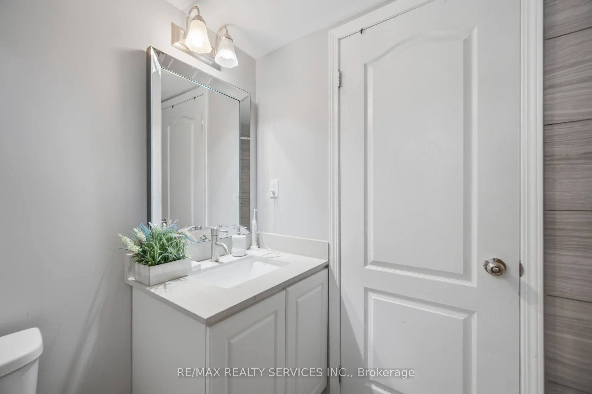 607 Woodward Avenue Property Photo 43