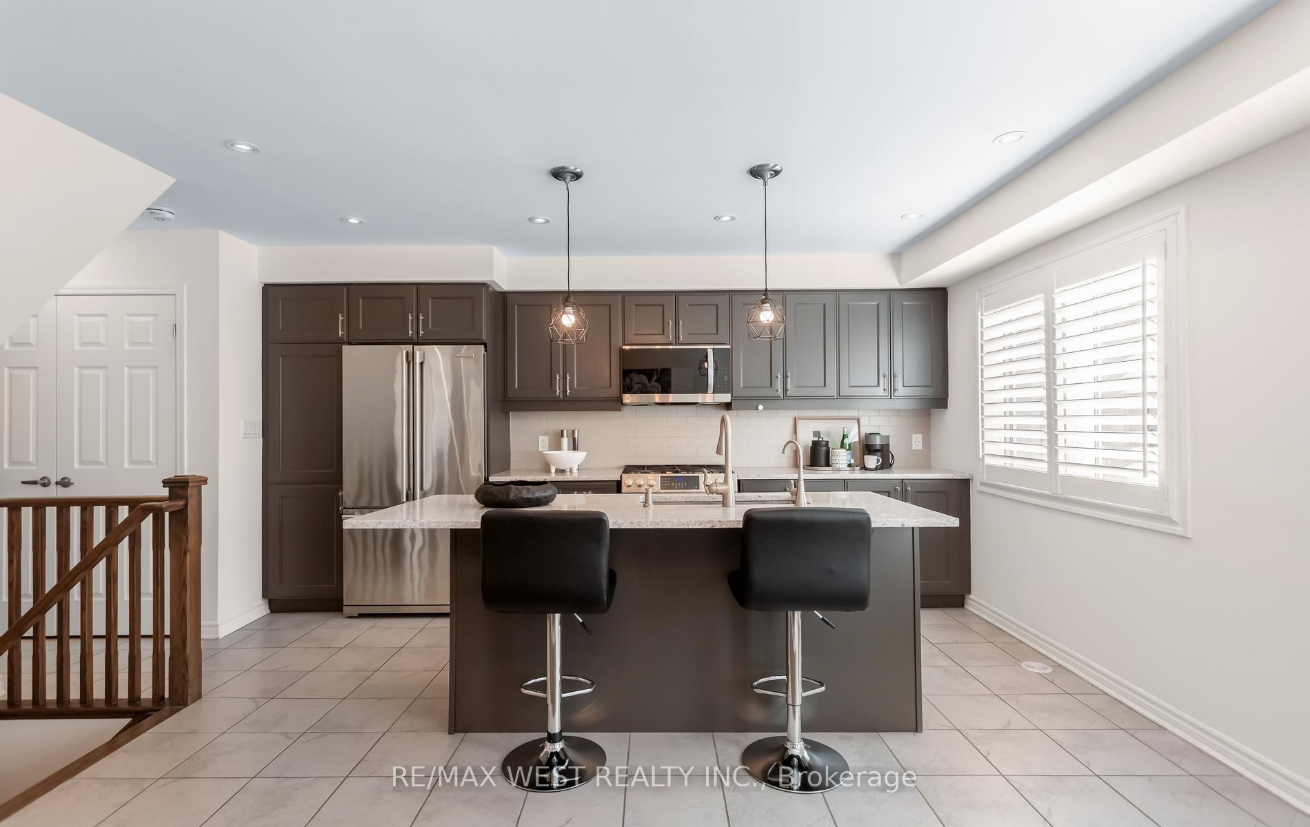 1000 Asleton Boulevard 90 Property Photo 27