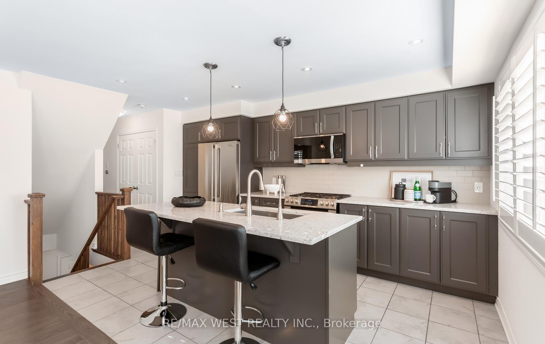 1000 Asleton Boulevard 90 Property Photo 28