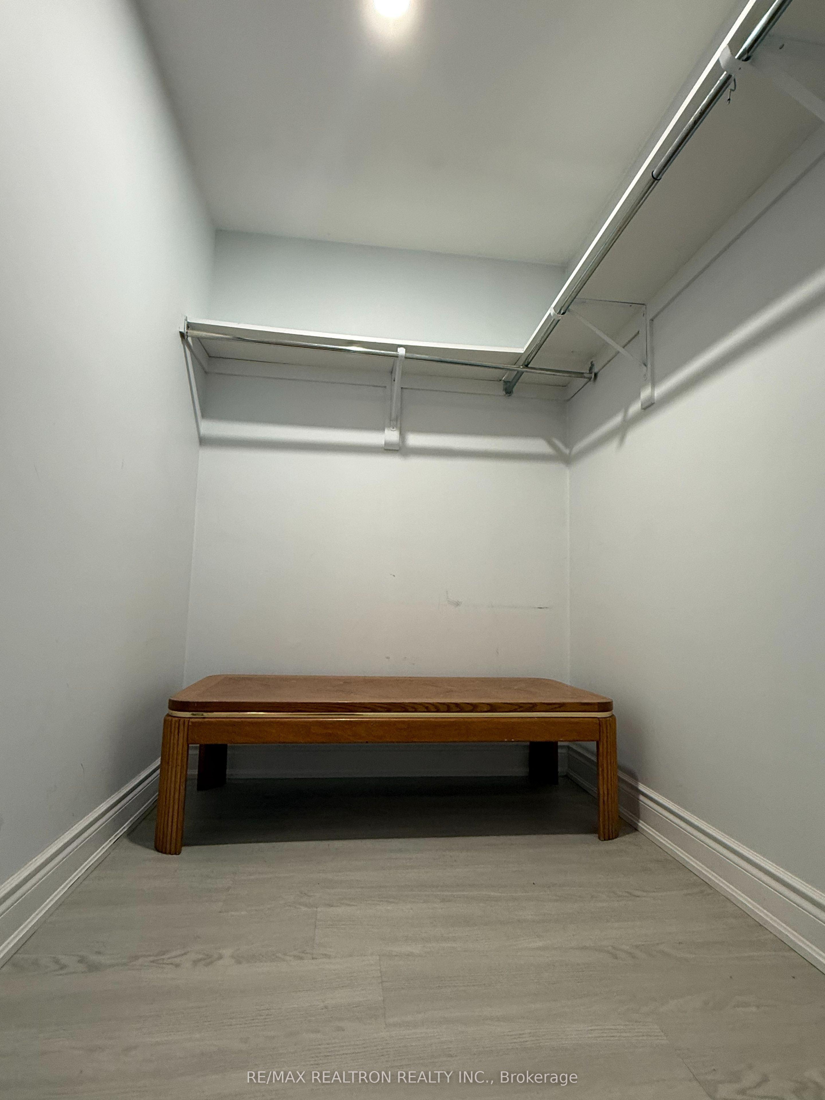 5793 Tayside Crescent Basement Property Photo 4