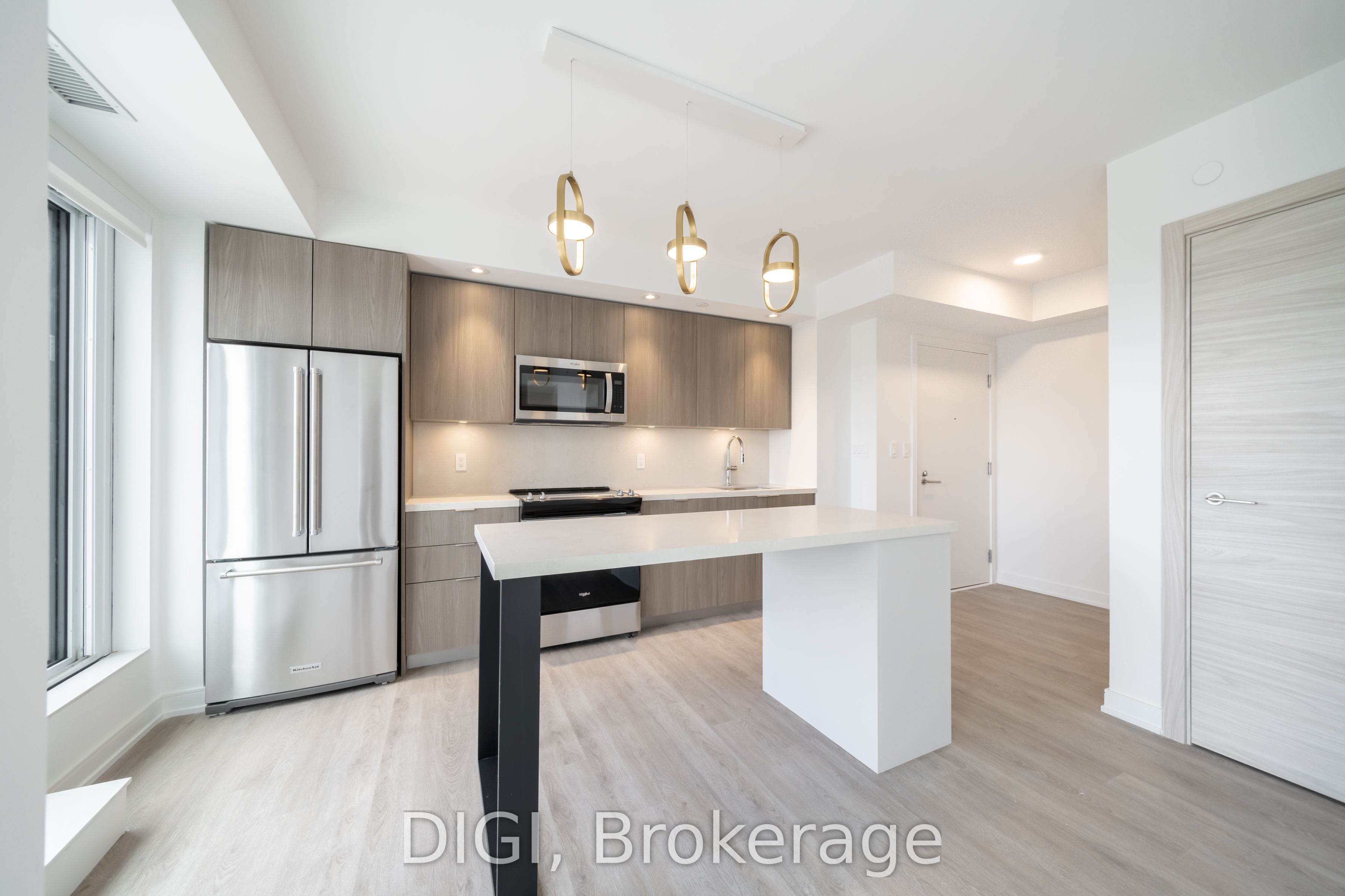 485 Perth Avenue W214 Property Photo 3