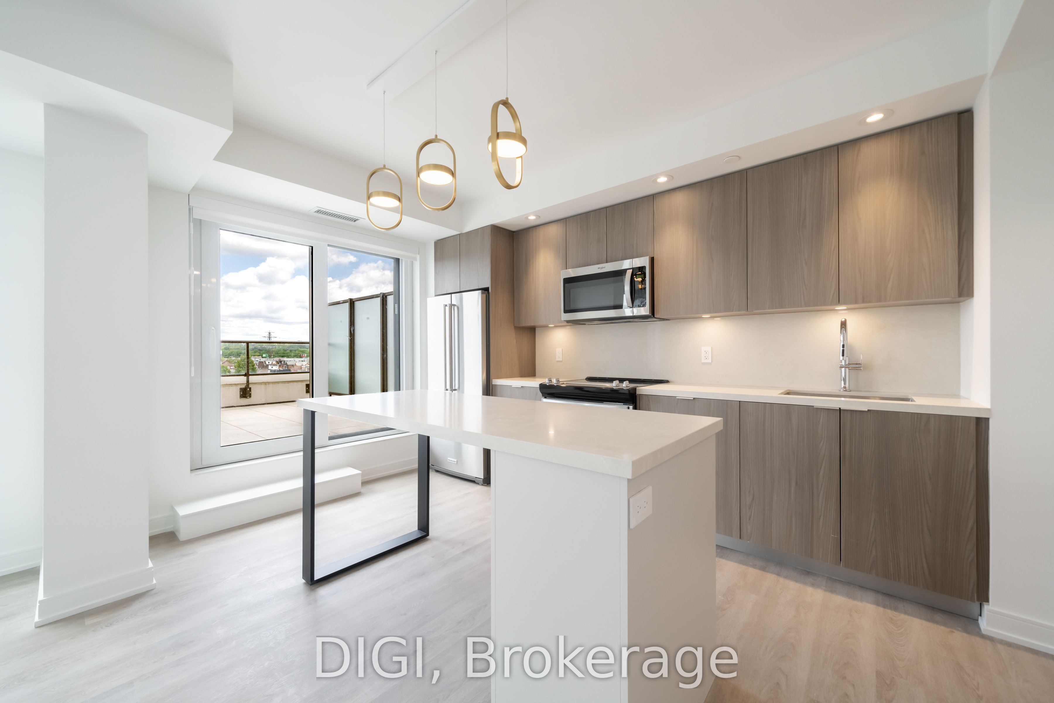 485 Perth Avenue W214 Property Photo 4