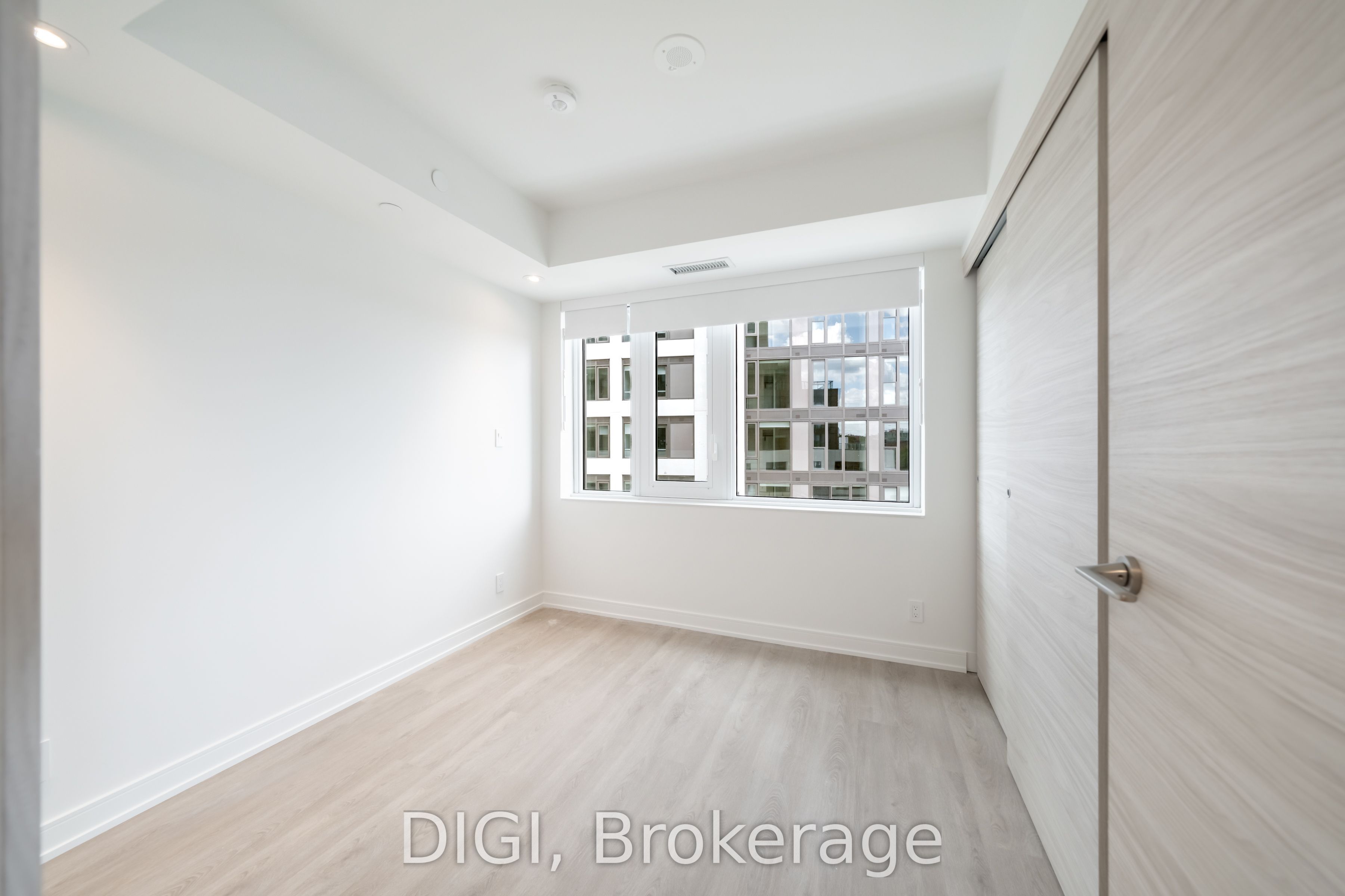 485 Perth Avenue W214 Property Photo 13