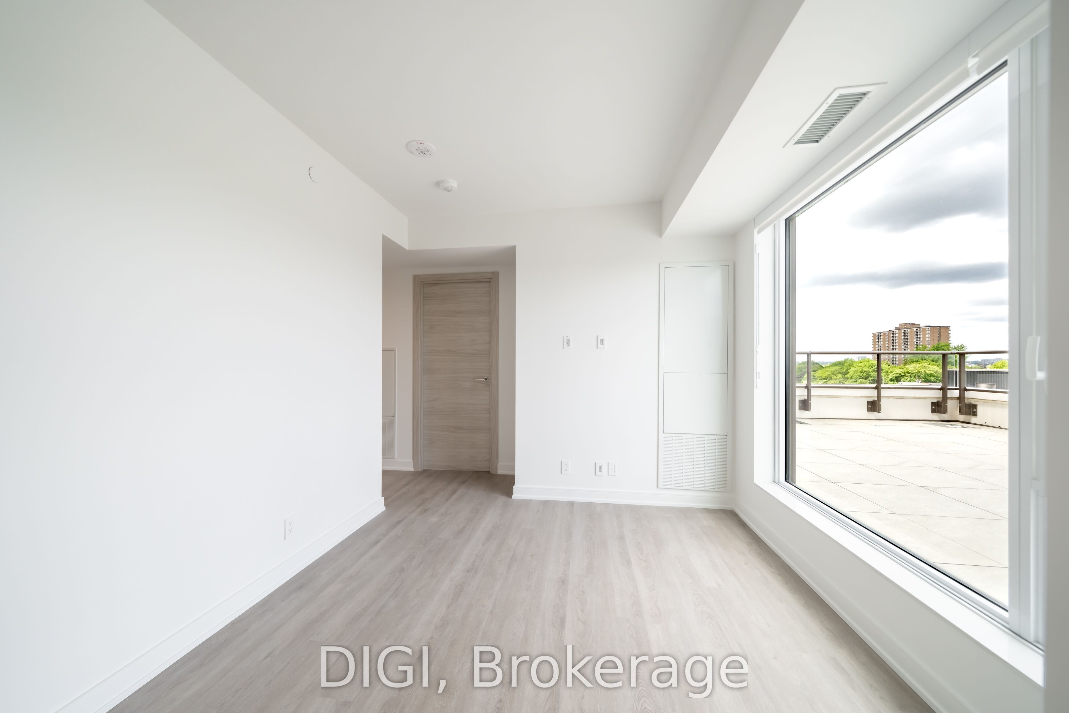 485 Perth Avenue W214 Property Photo 22