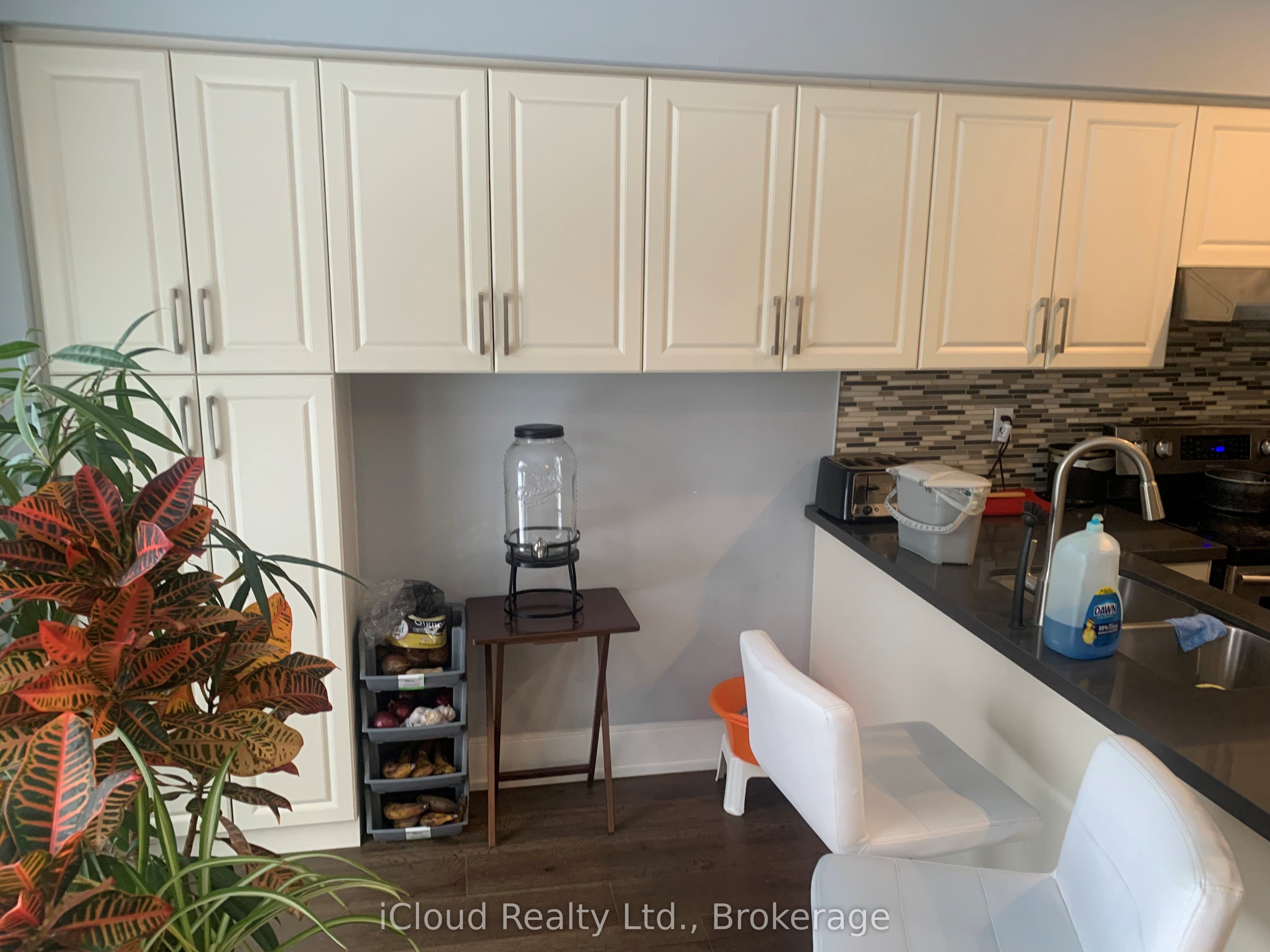 878 Blyleven Boulevard Property Photo 3