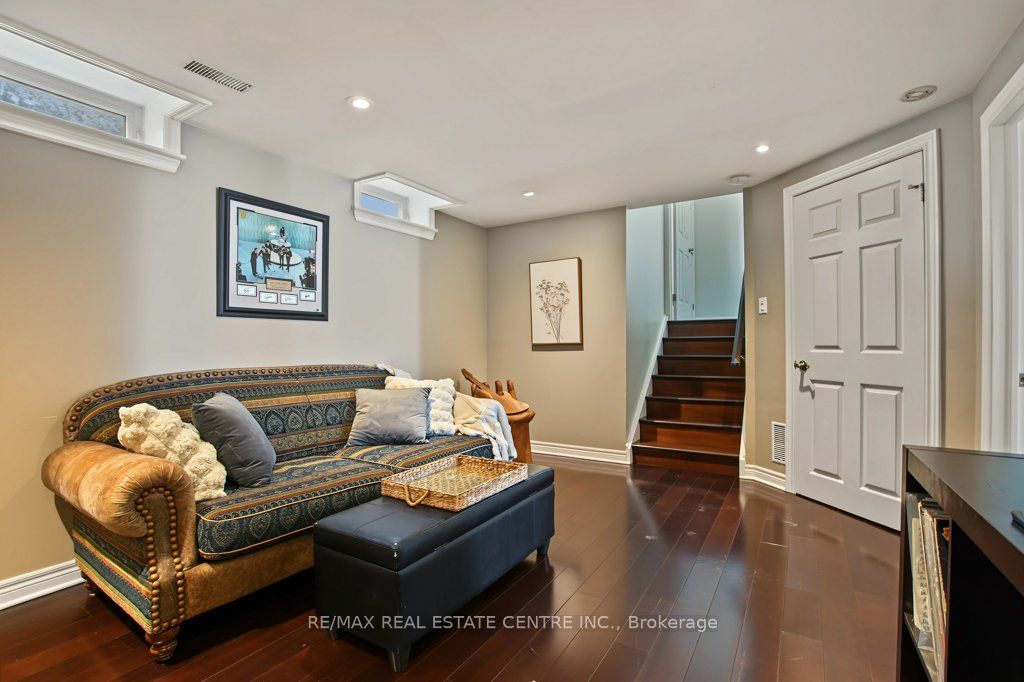 806 Hudson Court Property Photo 30