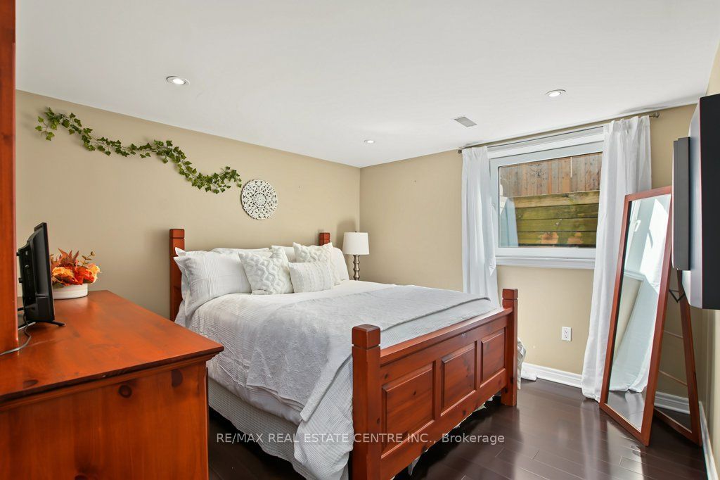 806 Hudson Court Property Photo 31