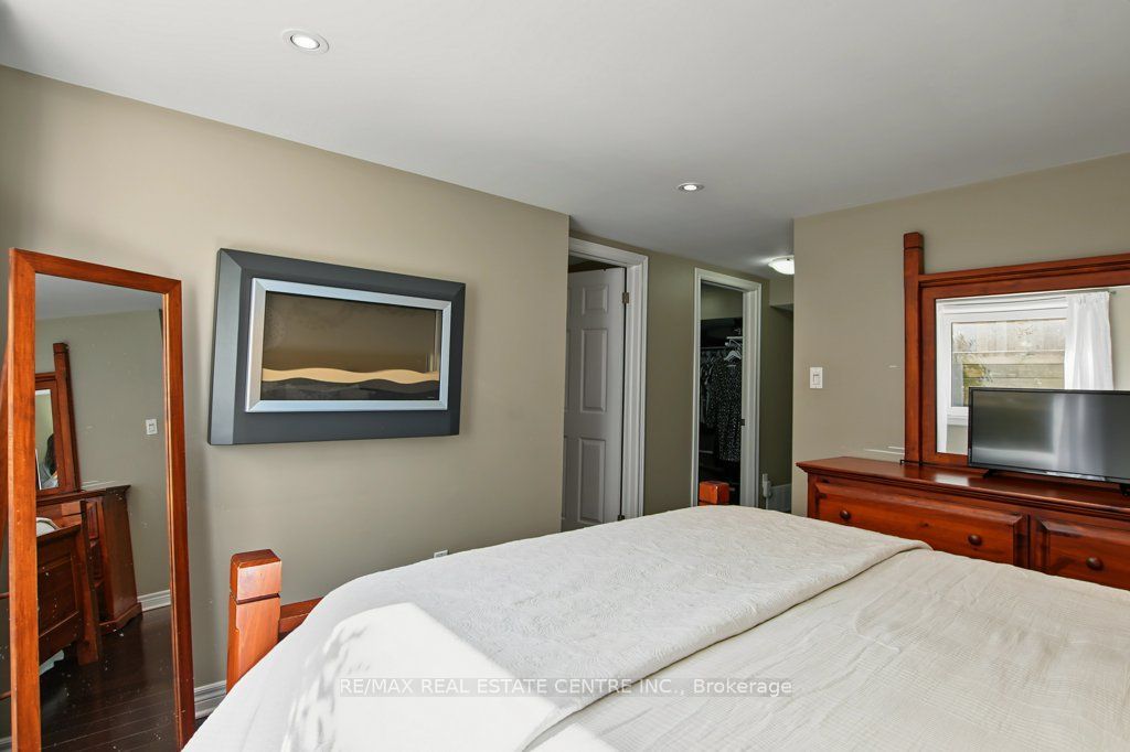 806 Hudson Court Property Photo 33
