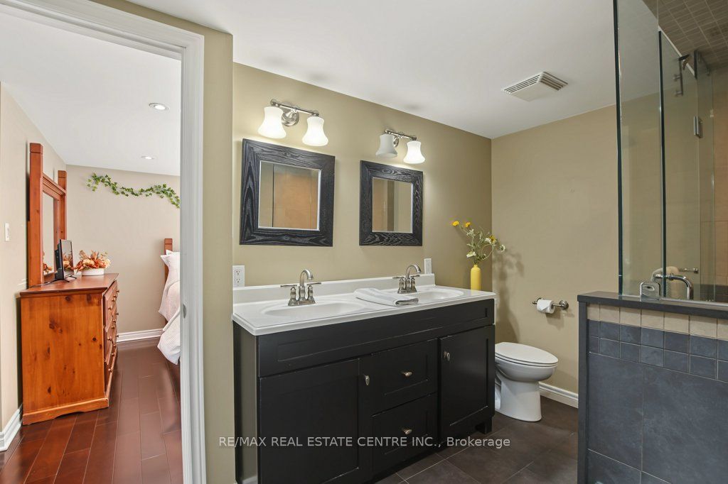 806 Hudson Court Property Photo 35