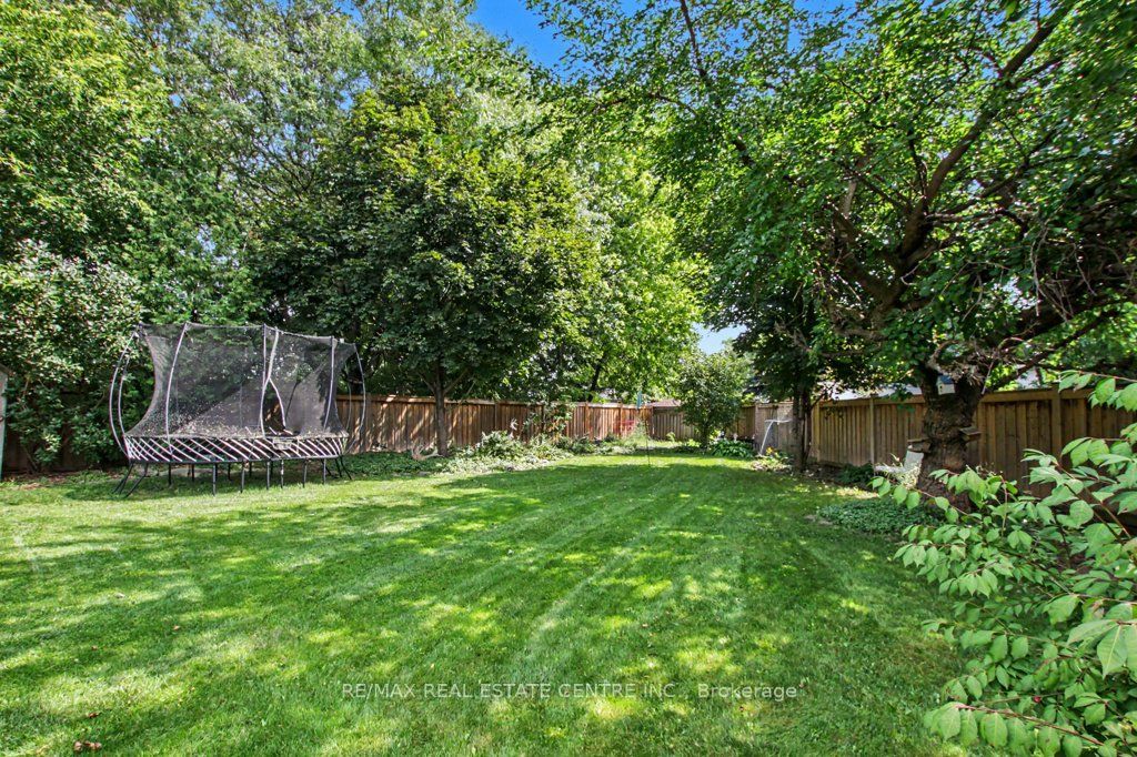806 Hudson Court Property Photo 37
