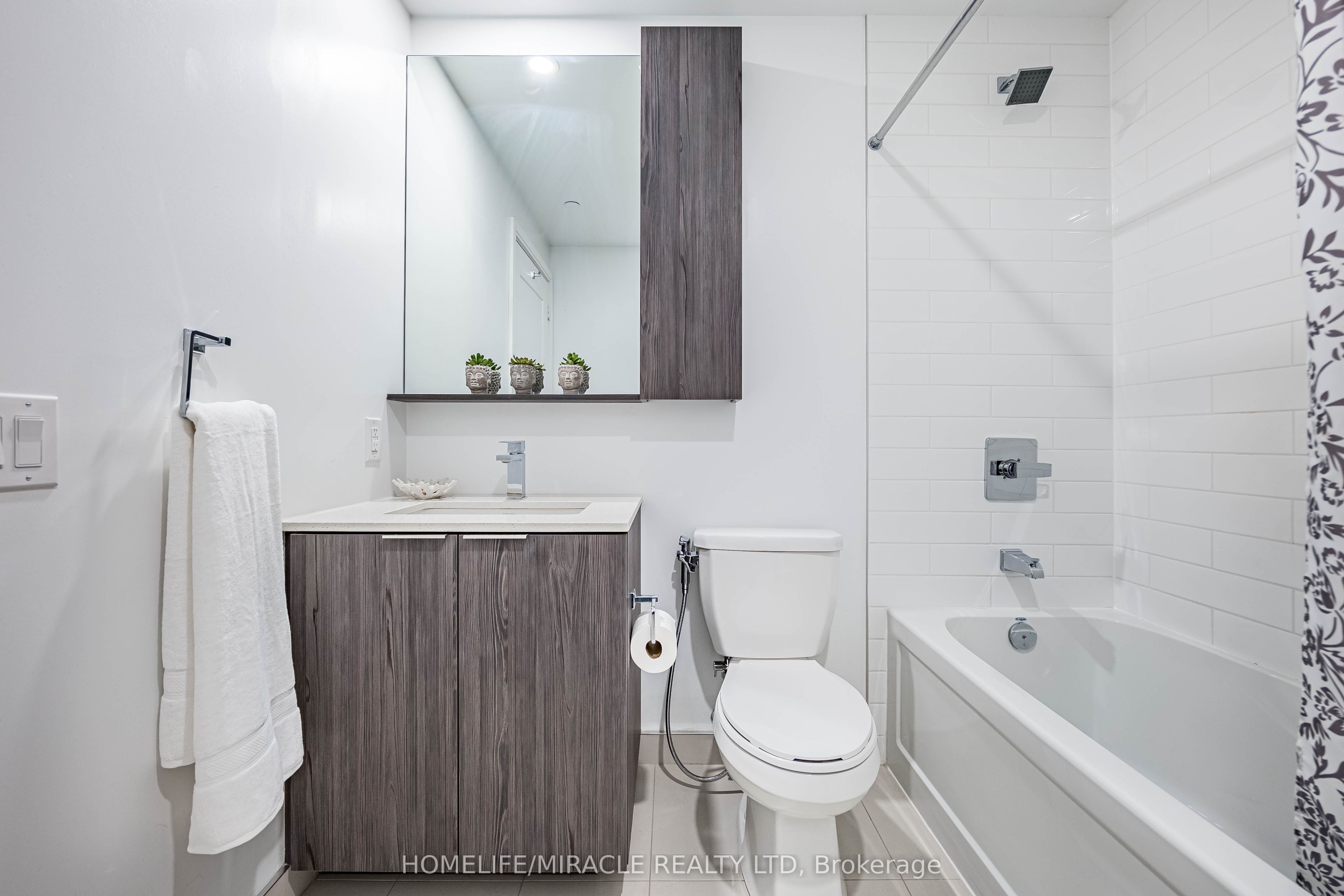70 Annie Craig Drive 1001 Property Photo 21