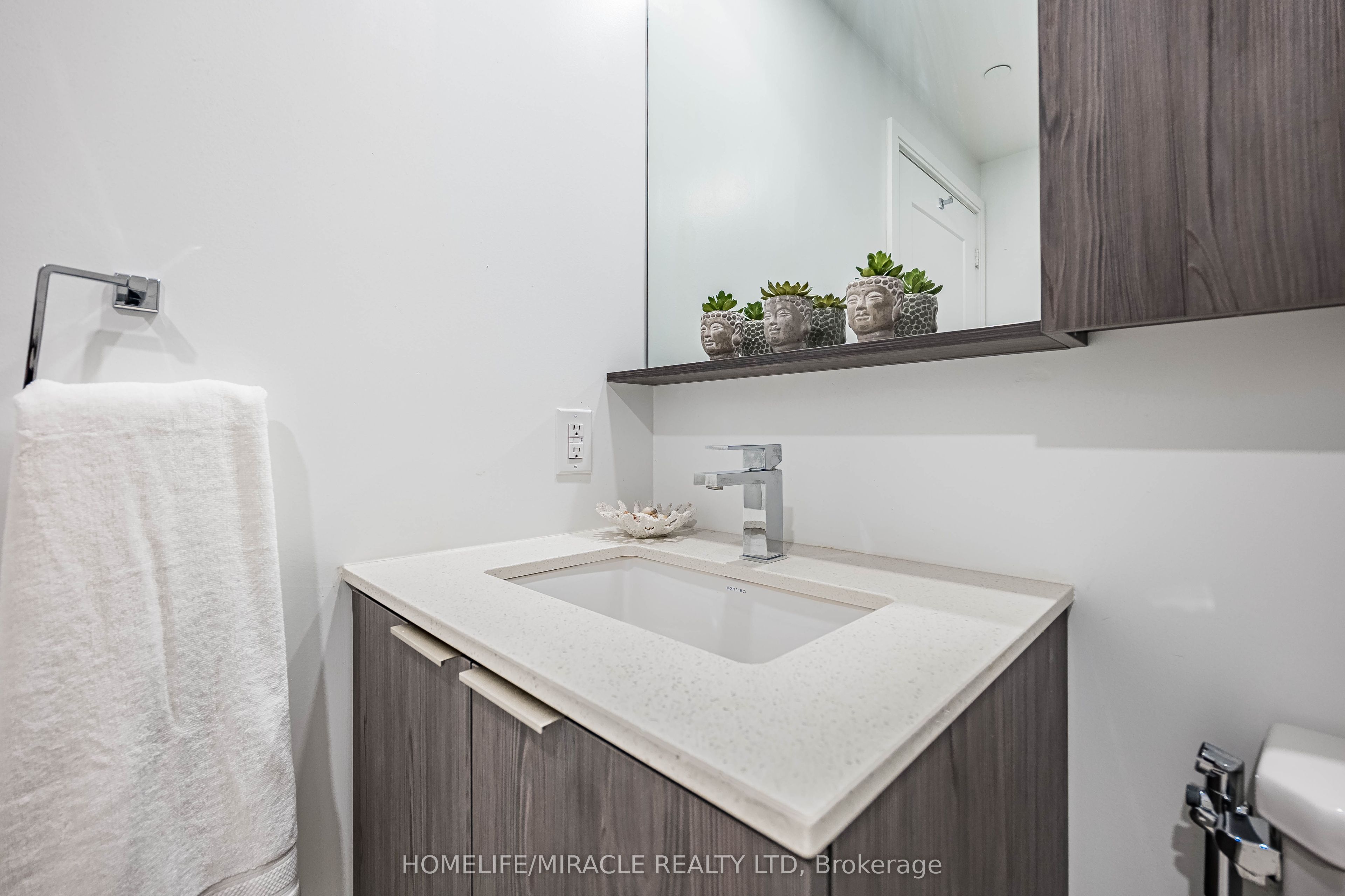 70 Annie Craig Drive 1001 Property Photo 22