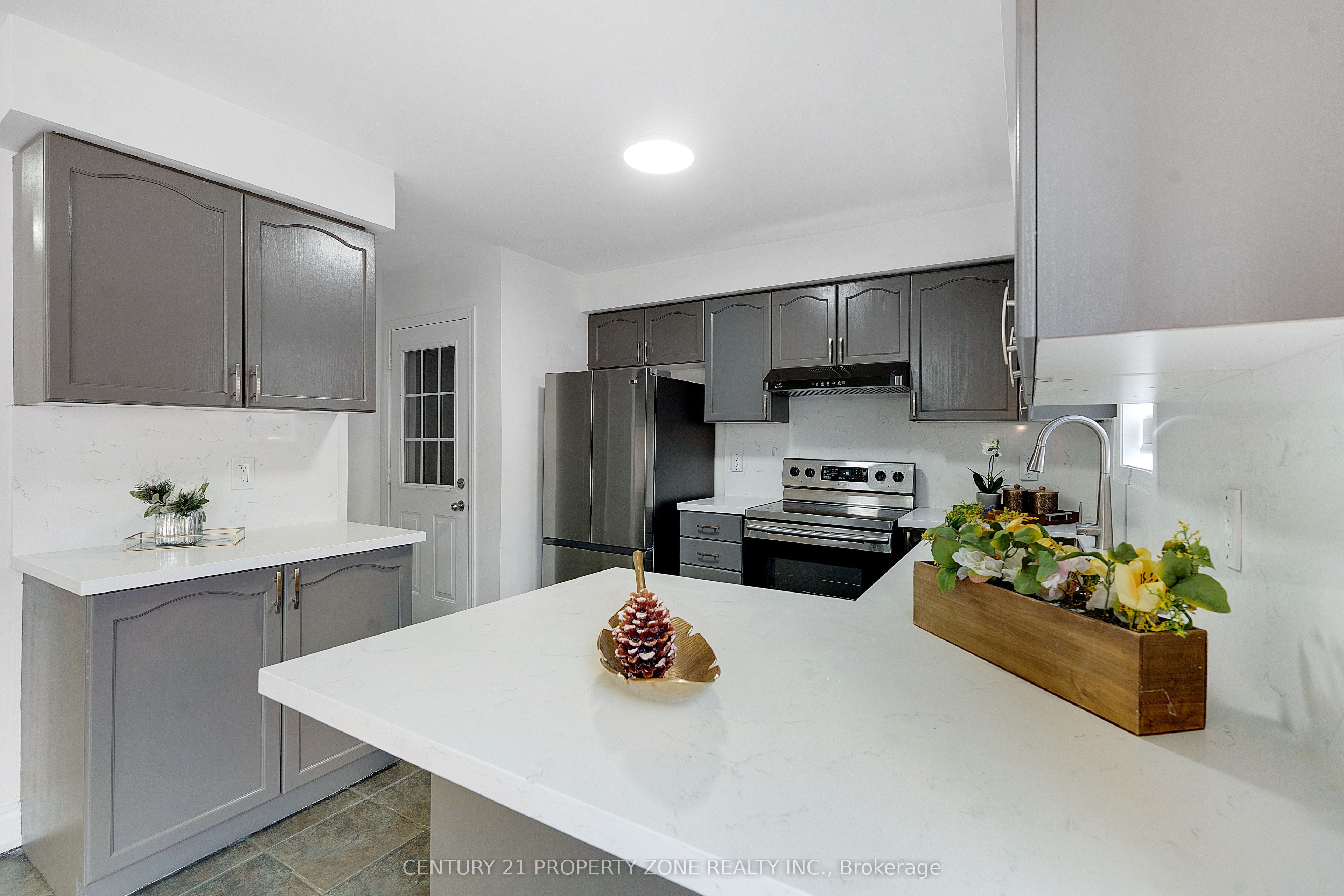 84 Tideland Drive Property Photo 14
