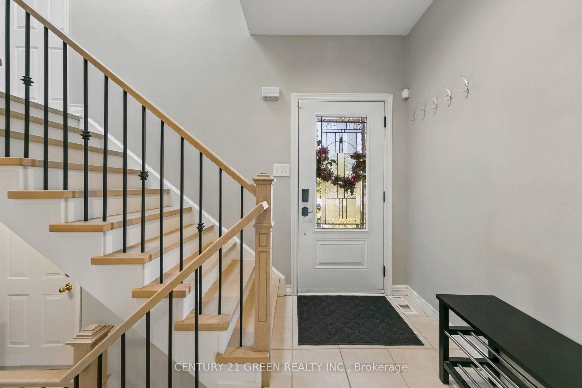 2024 Grovetree Lane Property Photo 5