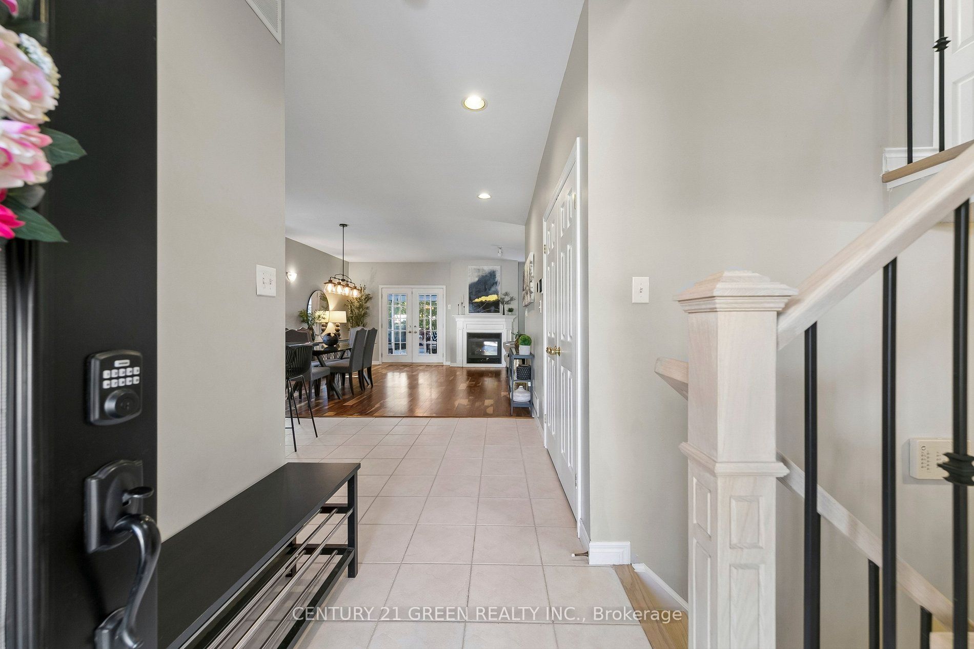 2024 Grovetree Lane Property Photo 6