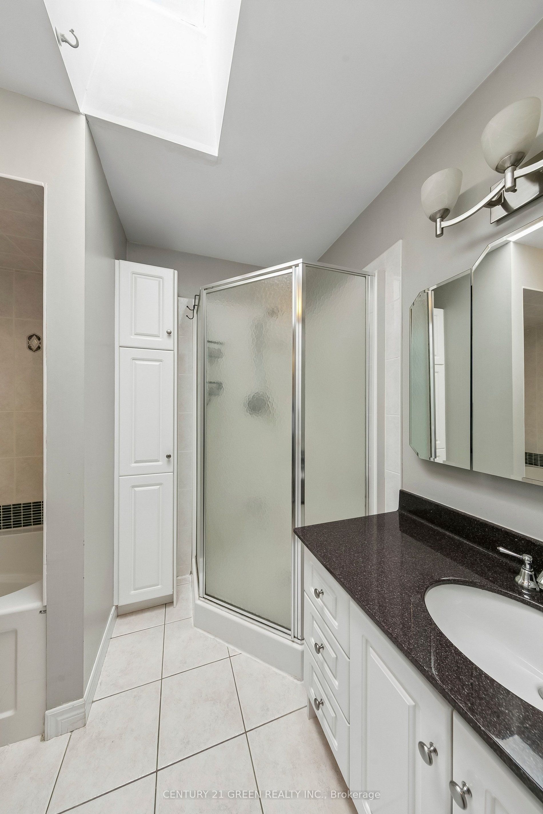 2024 Grovetree Lane Property Photo 27