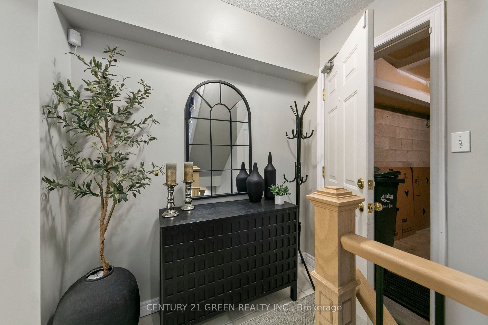 2024 Grovetree Lane Property Photo 29