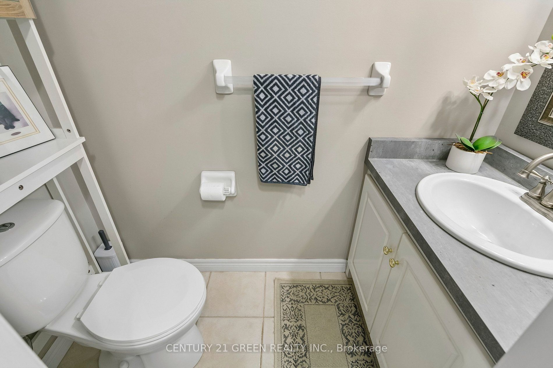 2024 Grovetree Lane Property Photo 32