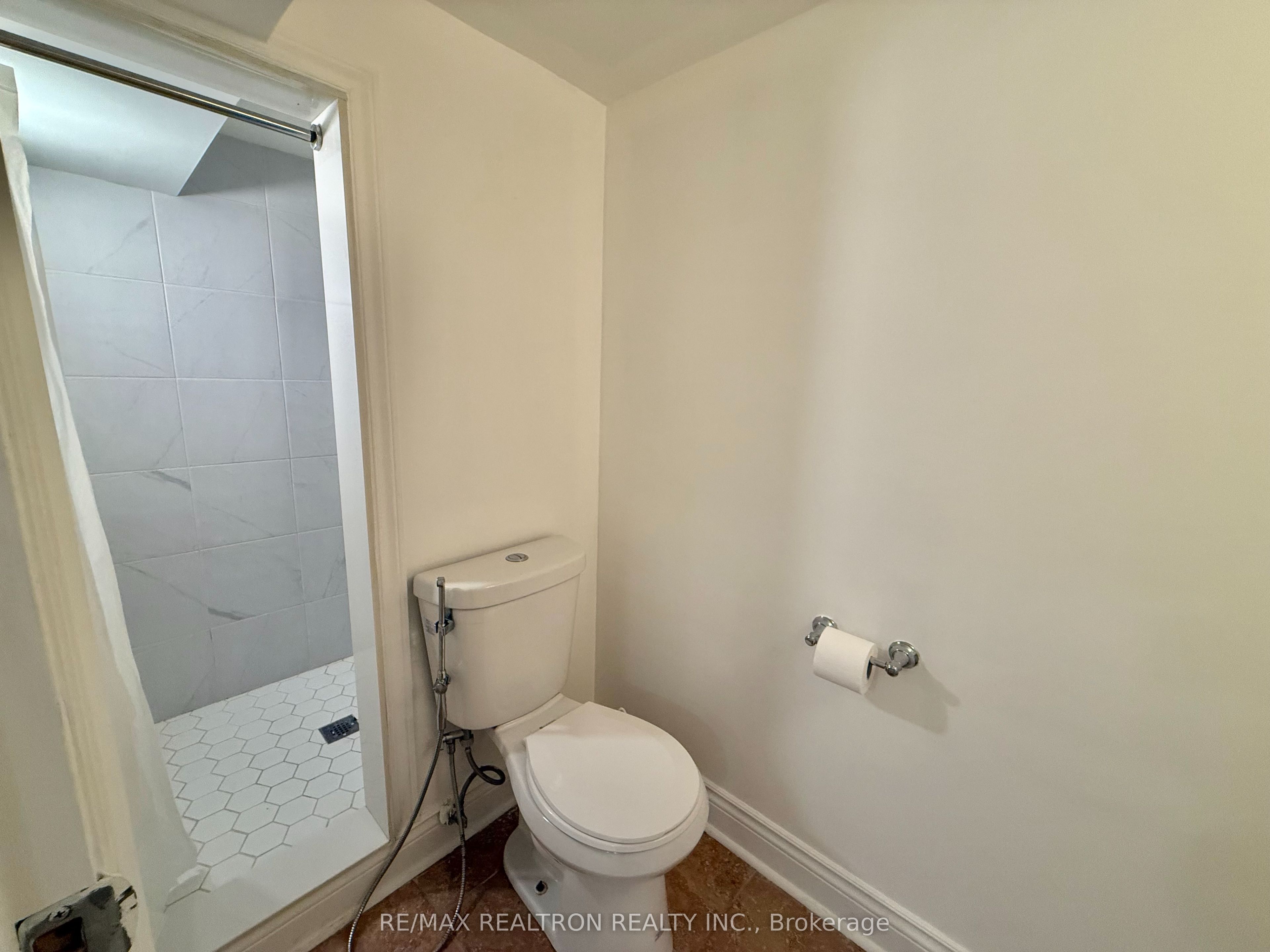 41 Brixham Terrace Basement Property Photo 9