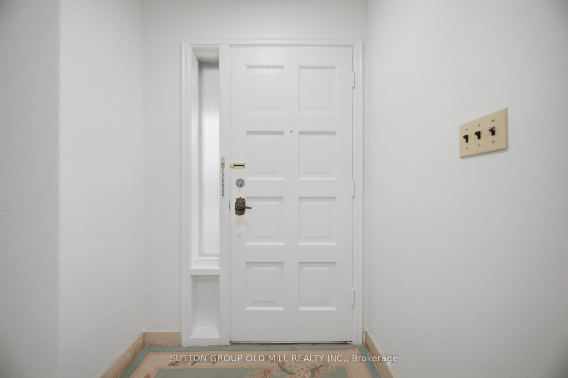 55 Sun Row Drive Property Photo 6