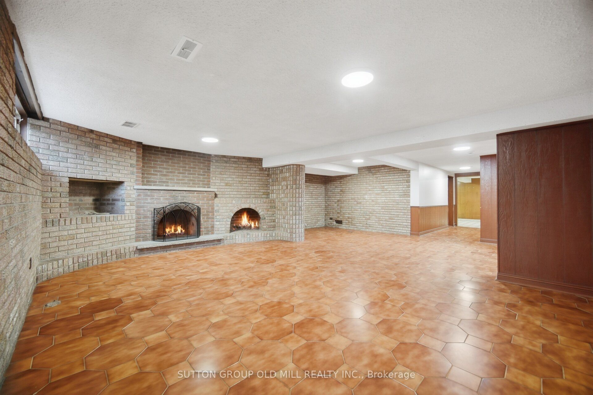 55 Sun Row Drive Property Photo 25