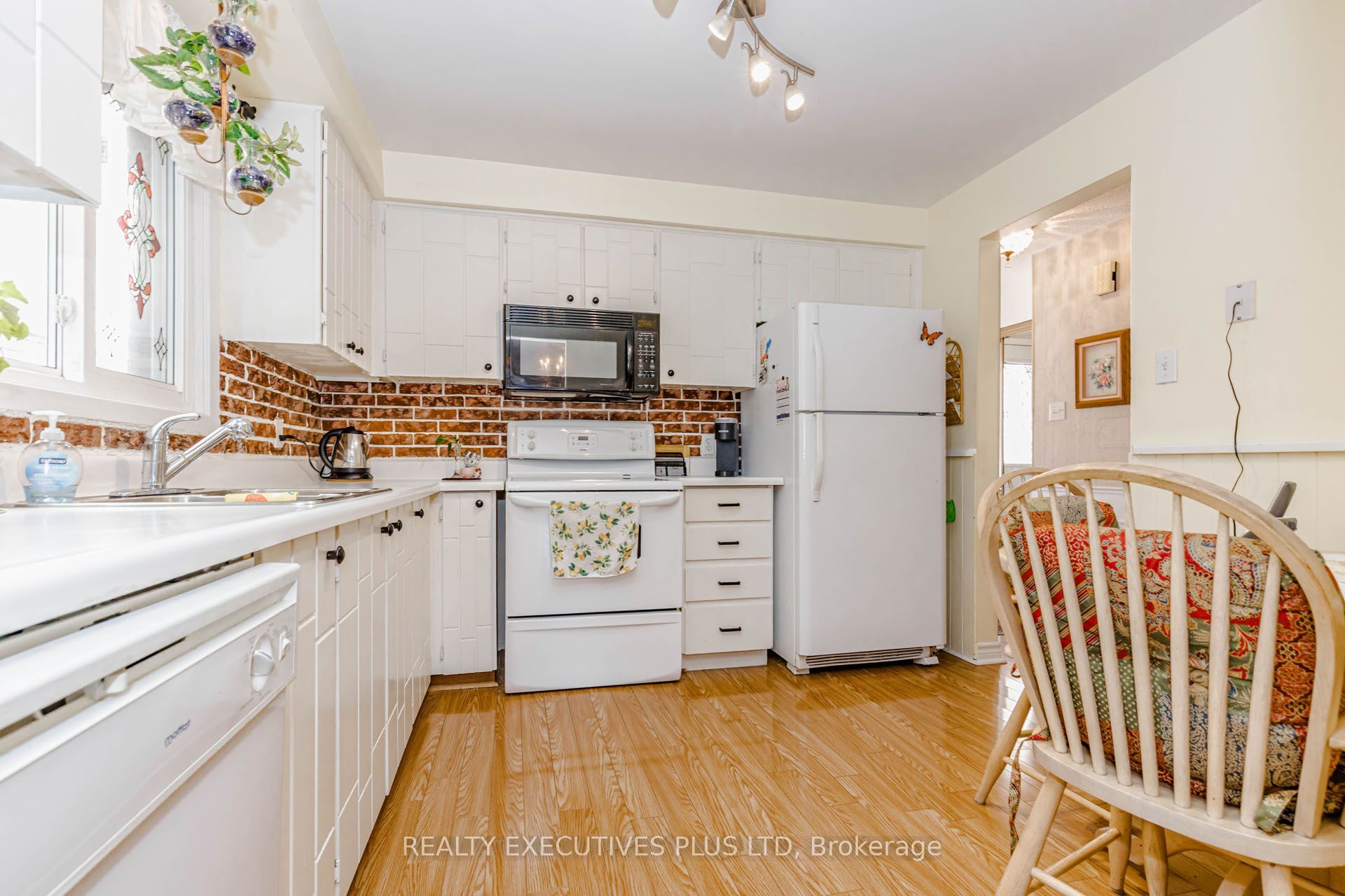15 Mangrove Road Property Photo 7